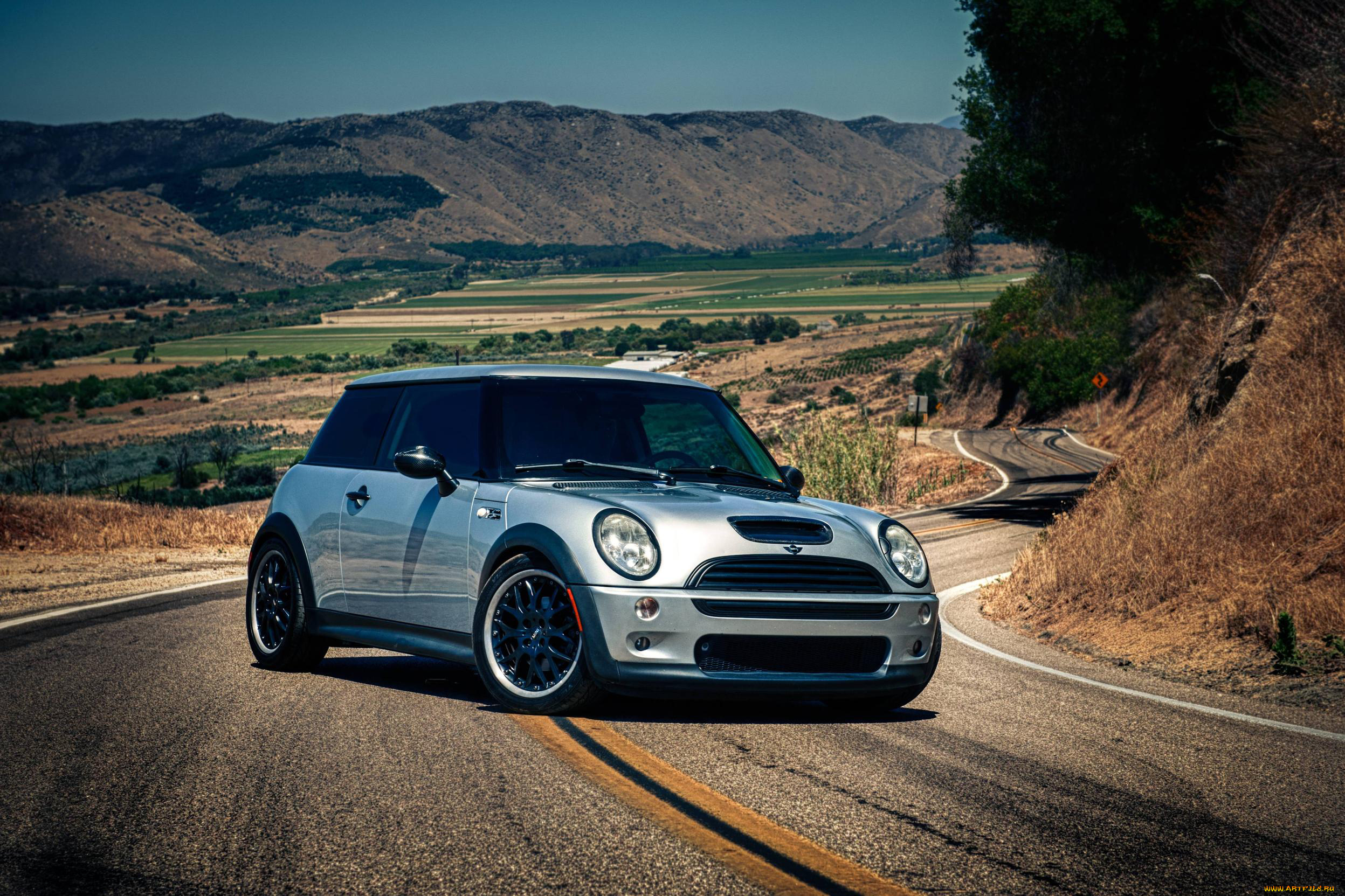 автомобили, mini