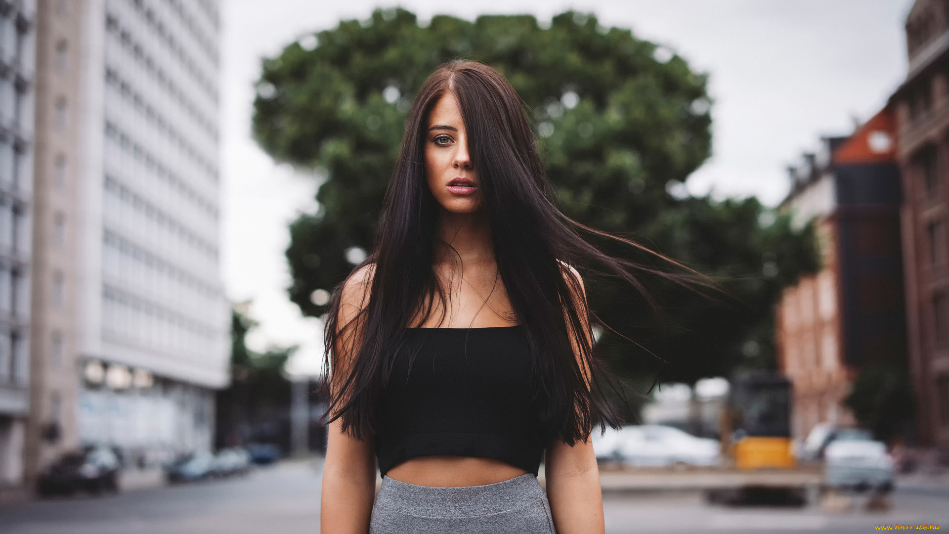 юлия, карина, девушки, julia, carina, юлия, карина, julia, carina, топик, улица, девушка, модель, брюнетка, красотка, взгляд, макияж