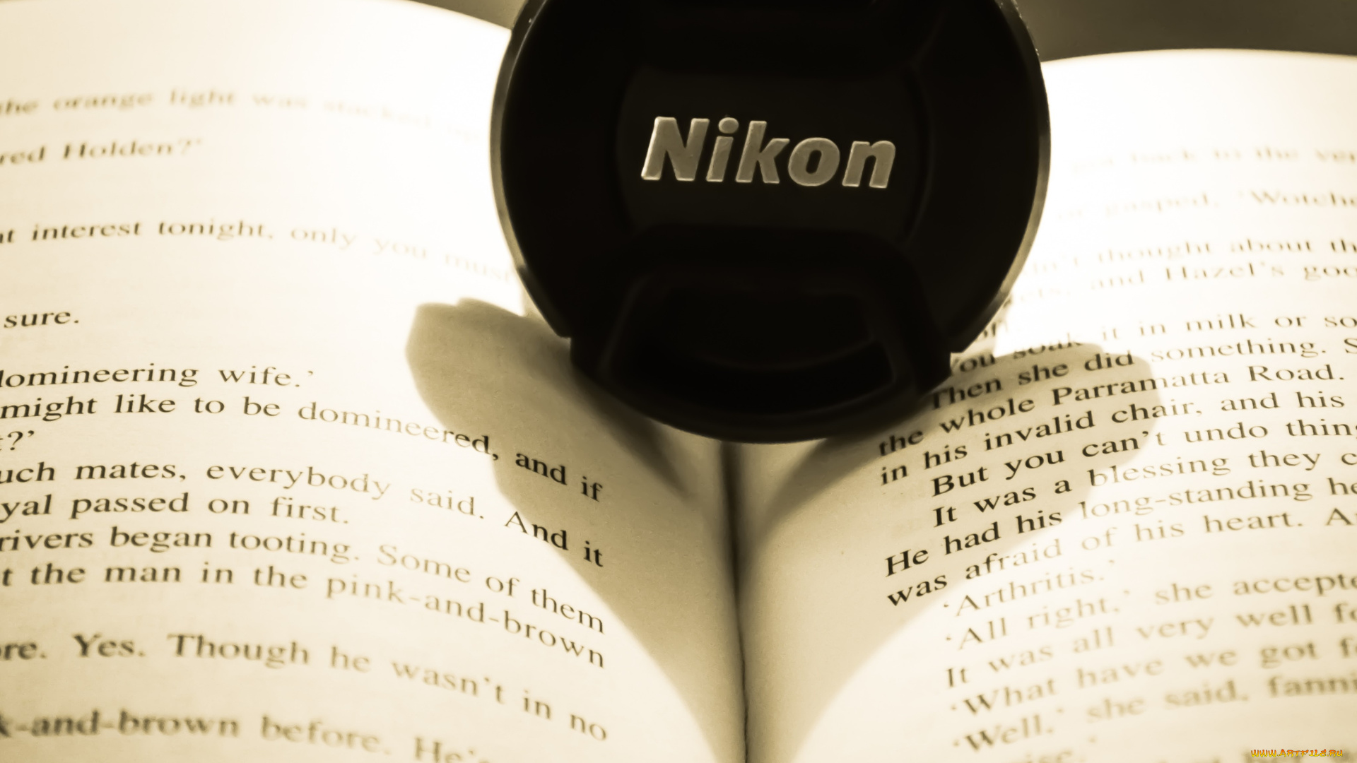 бренды, nikon, книга, крышка
