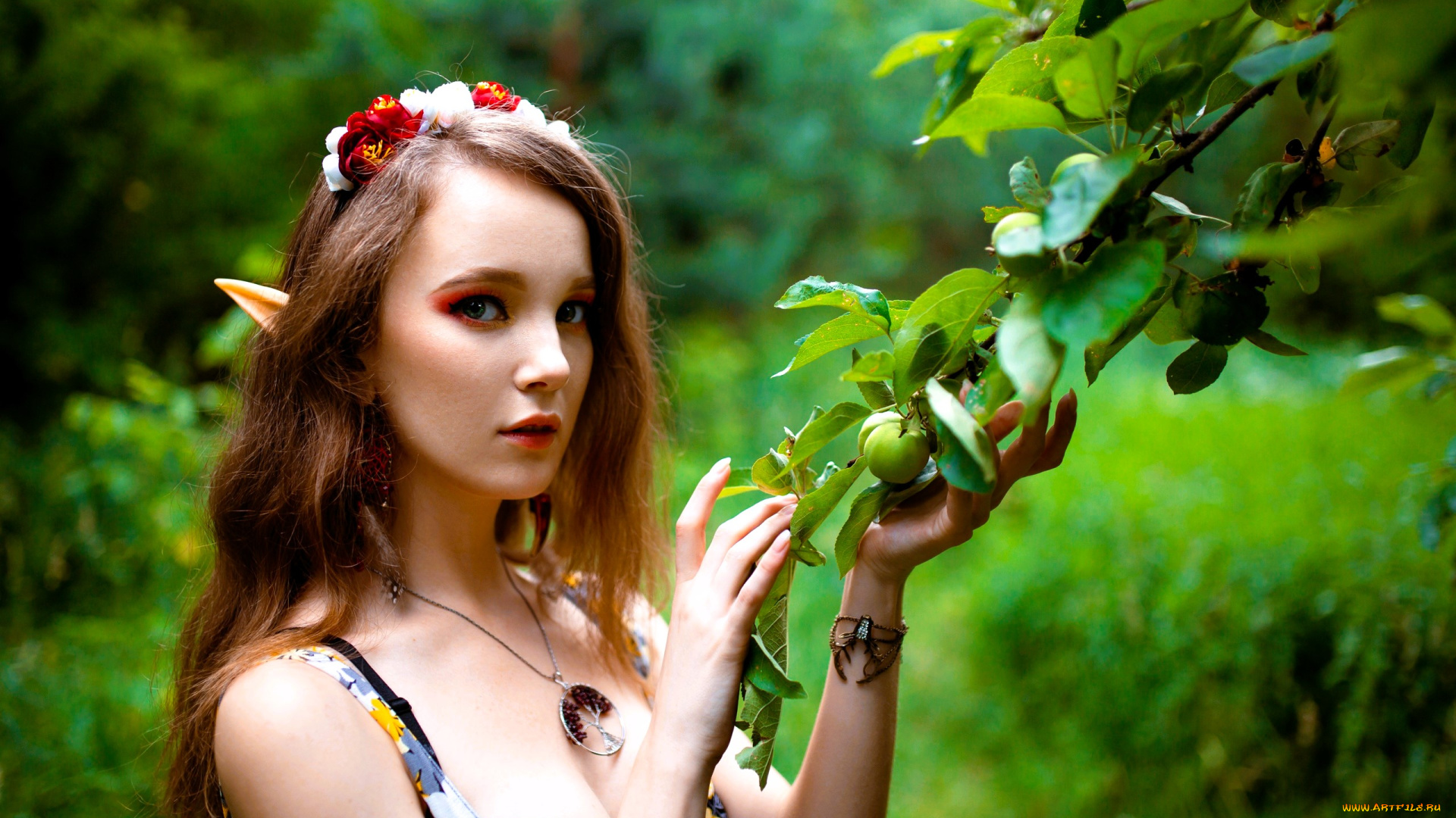 девушки, ксана, станкевич, косплей, образ, эльфийка, ушки, украшения, лес, яблоки