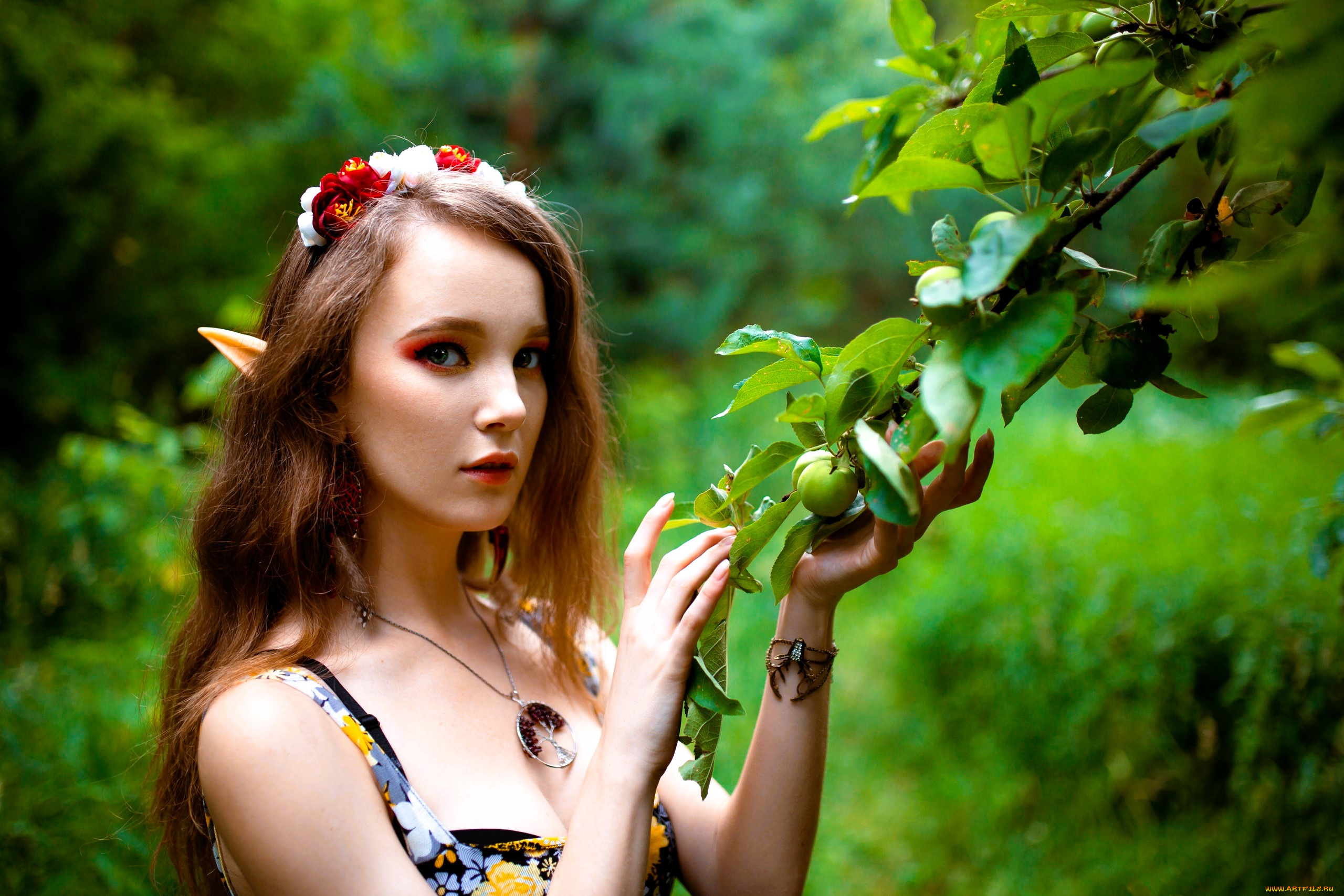 девушки, ксана, станкевич, косплей, образ, эльфийка, ушки, украшения, лес, яблоки