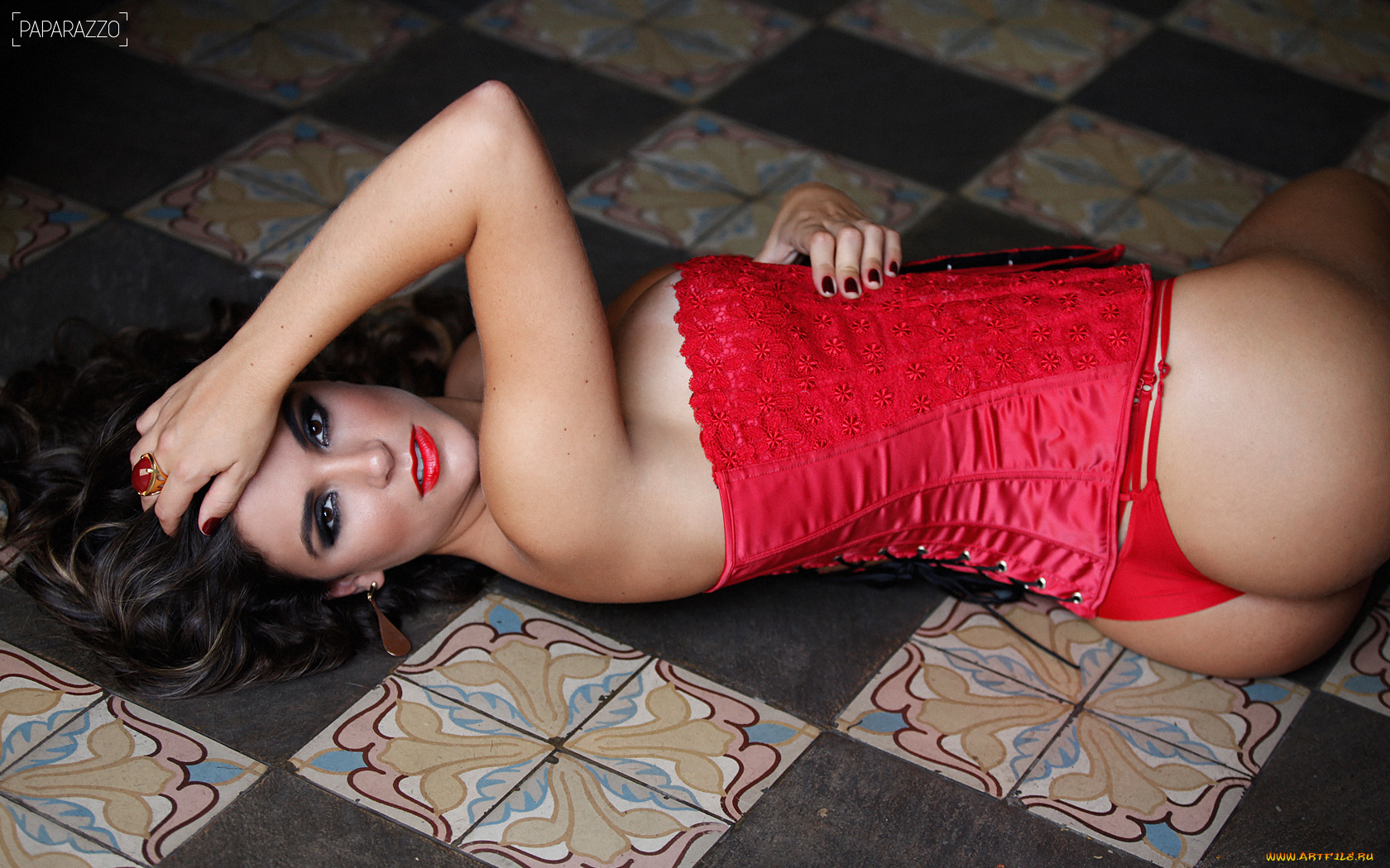 Laisa, Portela, девушки, на, полу, взгляд, попка, корсет