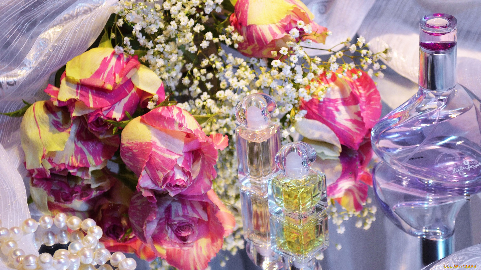 разное, косметика, духи, розы, цветы, флаконы, бусы