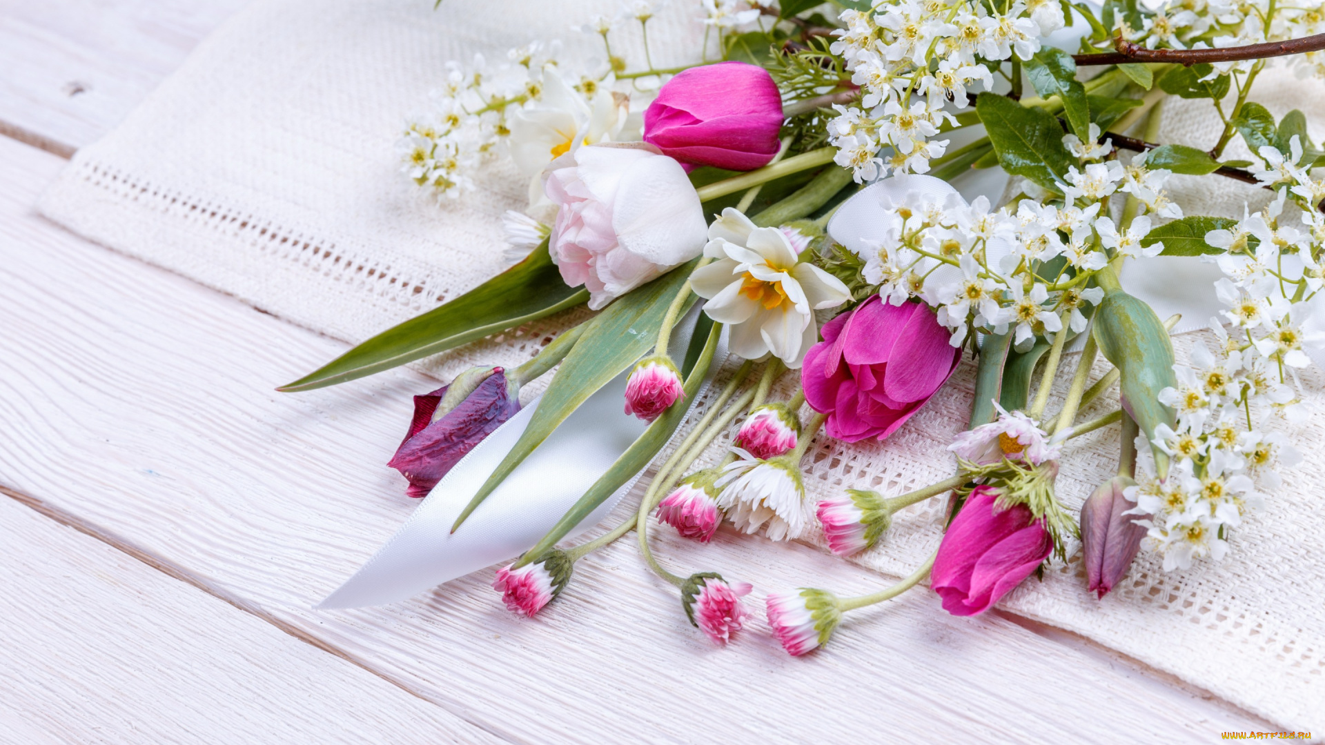 цветы, букеты, , композиции, flowers, spring, лента, букет, pink, wood, colorful, весна, бутоны