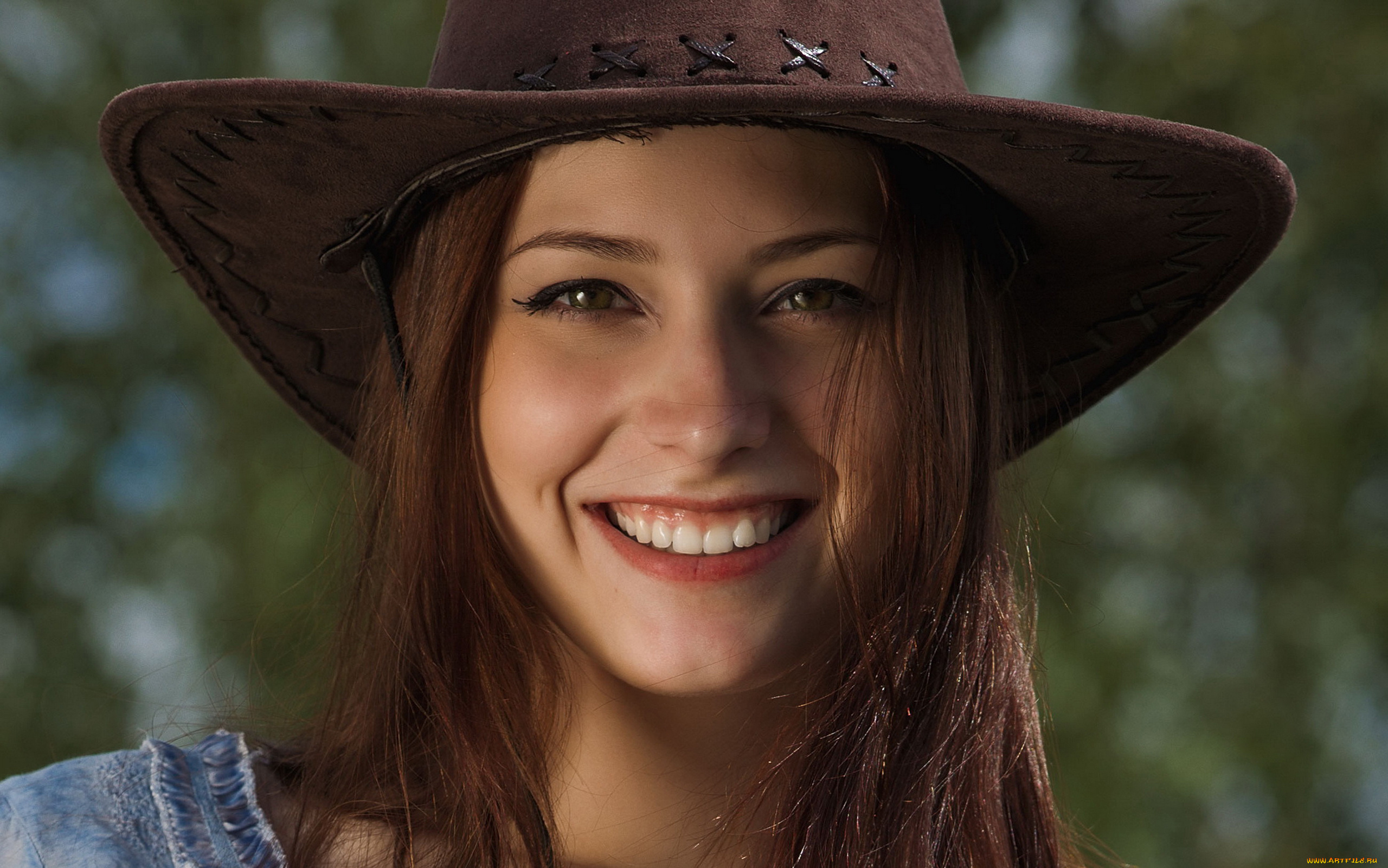 , , , девушки, , , , , шляпа, стетсон, рыжеволосая, девушка, модель, красотка, поза, стройная, сексуальная, взгляд, фигура, флирт, макияж