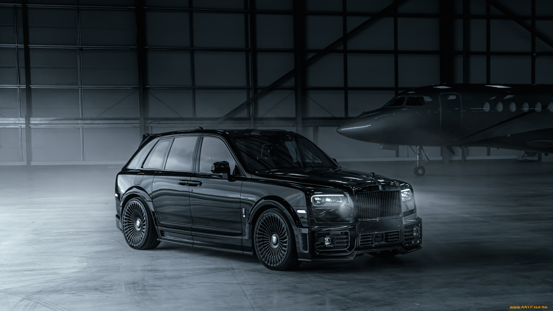 2023, urban, automotive, , rolls-royce, cullinan, автомобили, rolls-royce, urban, automotive, rolls, royce, cullinan, чeрный, ангар, самолет