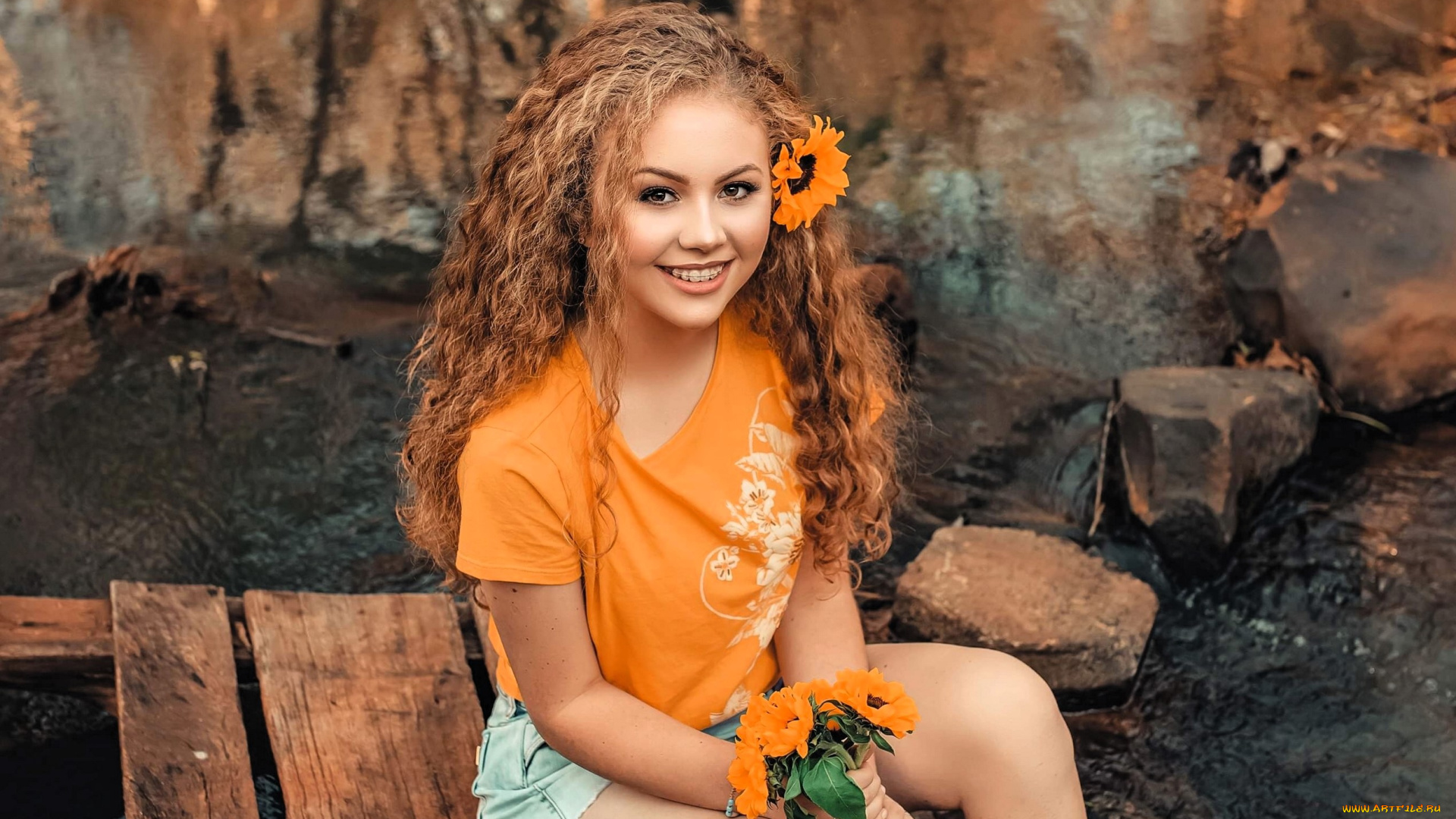 девушки, -, рыжеволосые, и, разноцветные, рыжая, футболка, шорты, ручей, цветы