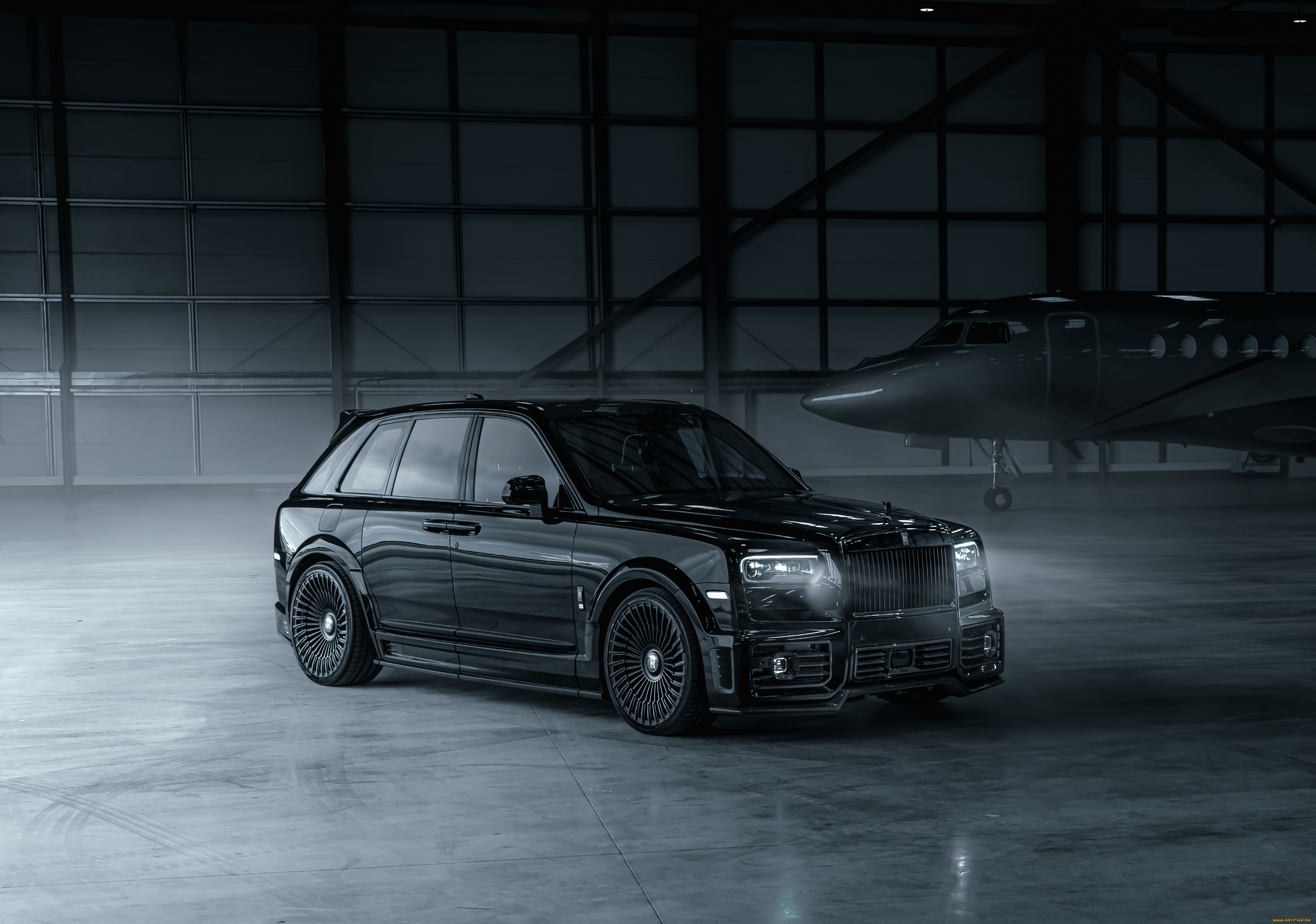 2023, urban, automotive, , rolls-royce, cullinan, автомобили, rolls-royce, urban, automotive, rolls, royce, cullinan, чeрный, ангар, самолет