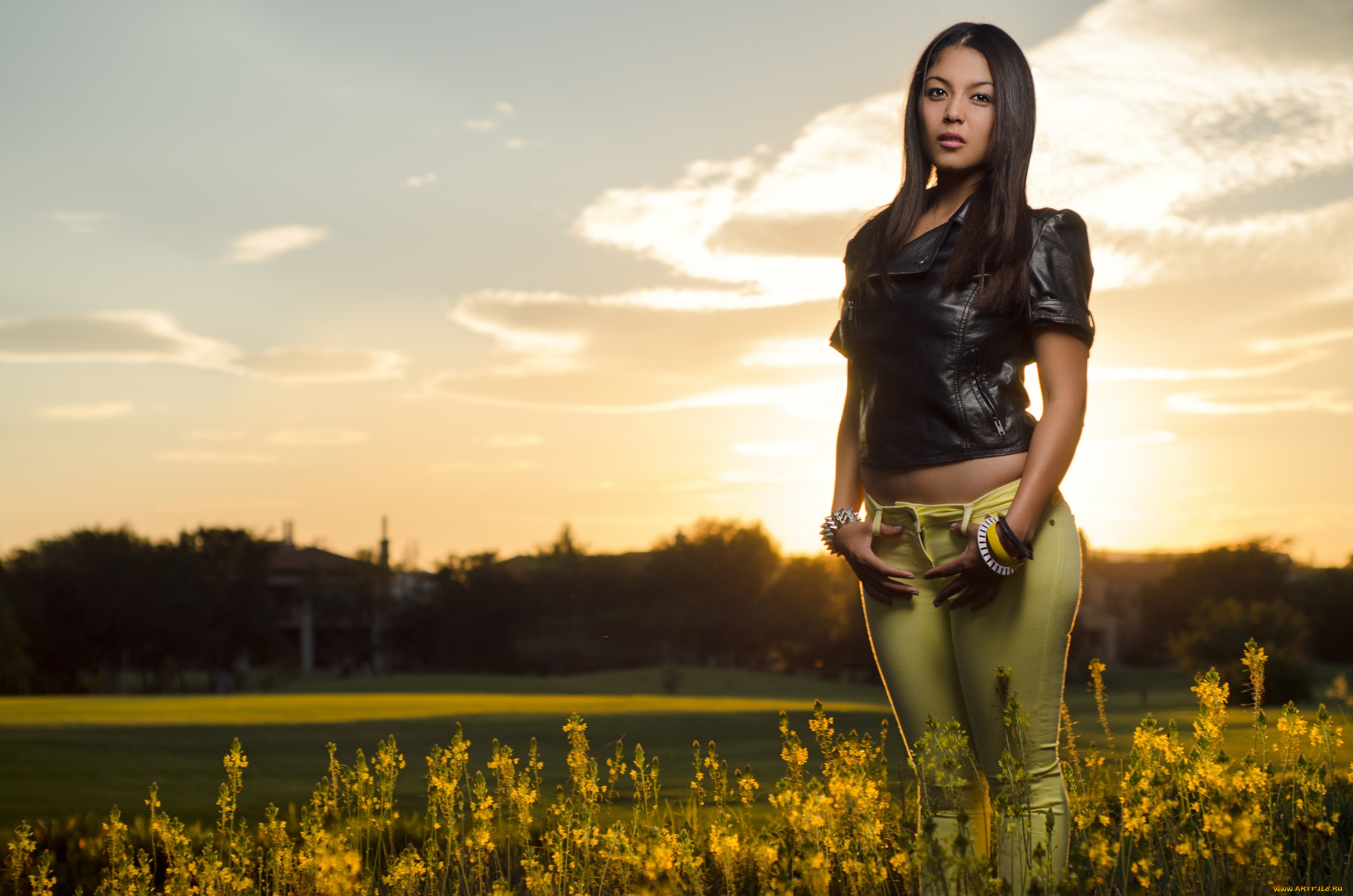 -Unsort, Брюнетки, Шатенки, девушки, unsort, брюнетки, шатенки, цветы, браслеты, закат