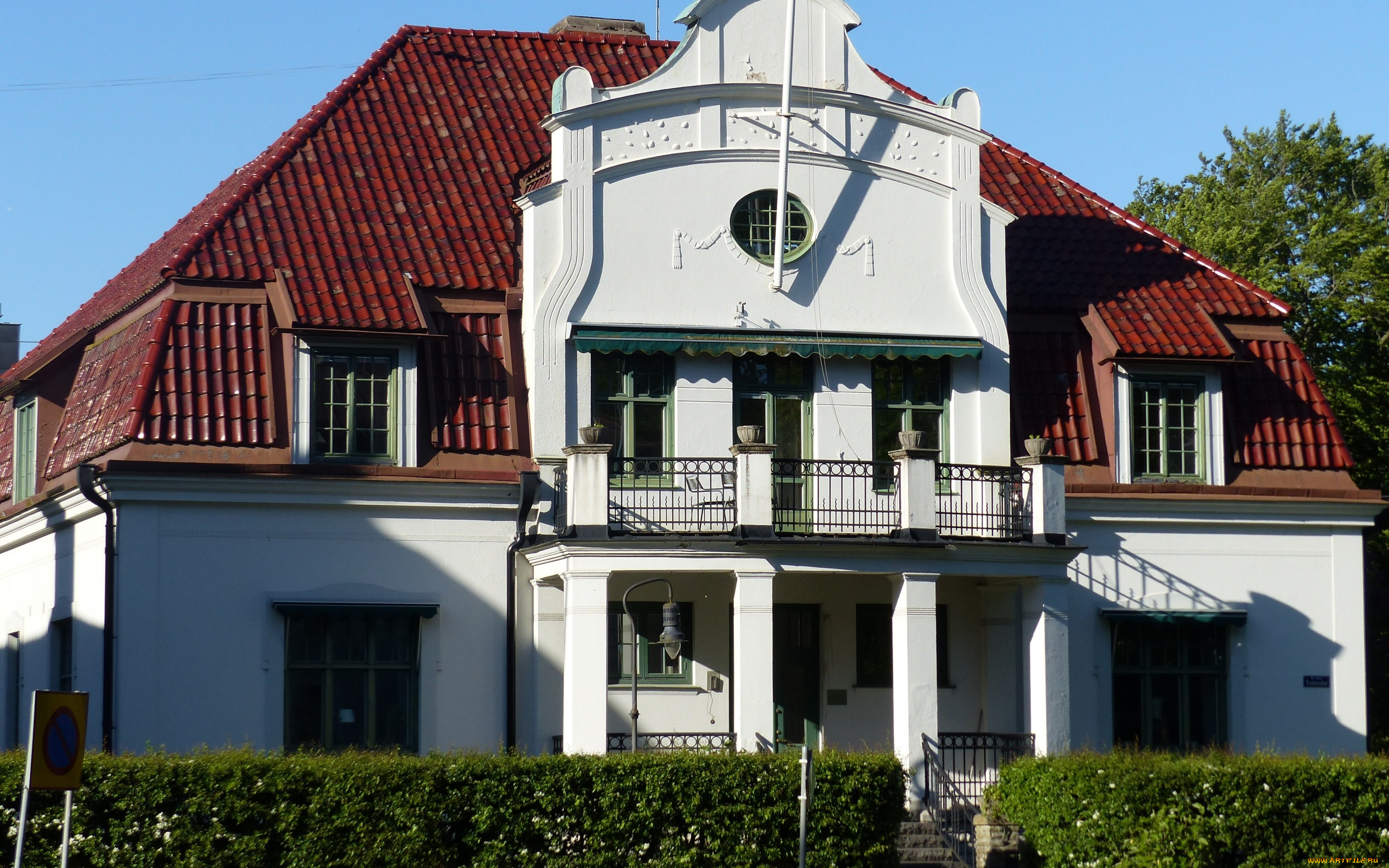 города, -, здания, , дома, черепичная, крыша, дом, двухэтажный