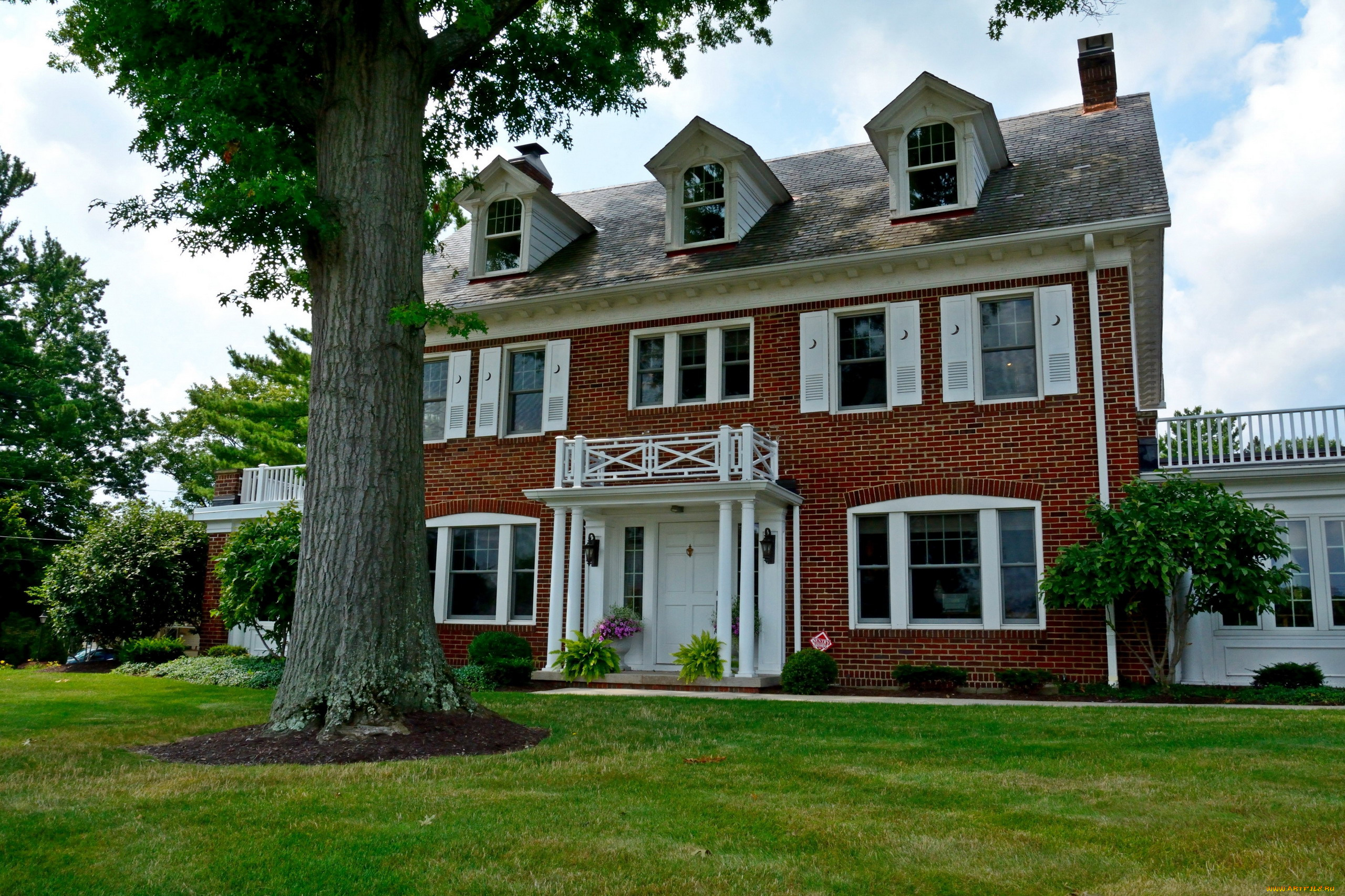 города, -, здания, , дома, лужайка, дерево, дом