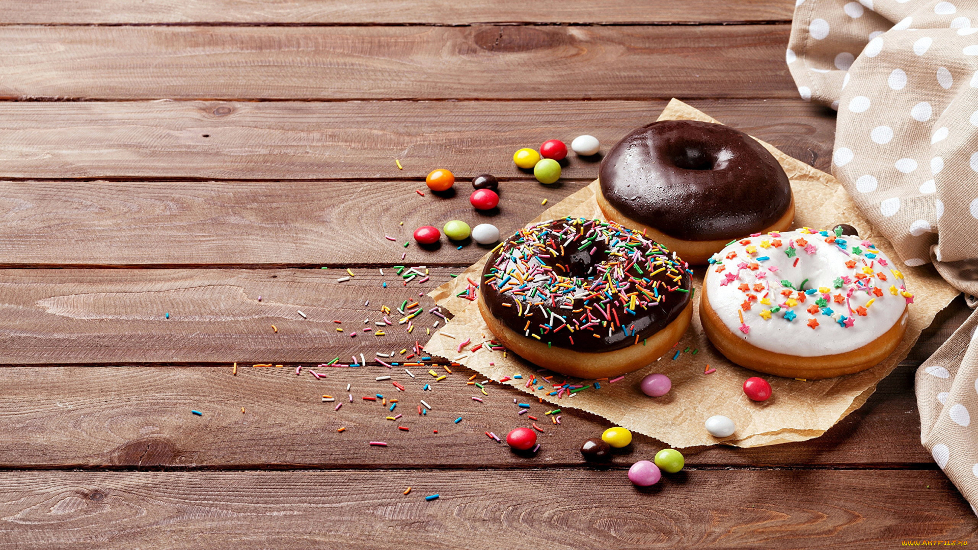 еда, хлеб, , выпечка, драже, пончики