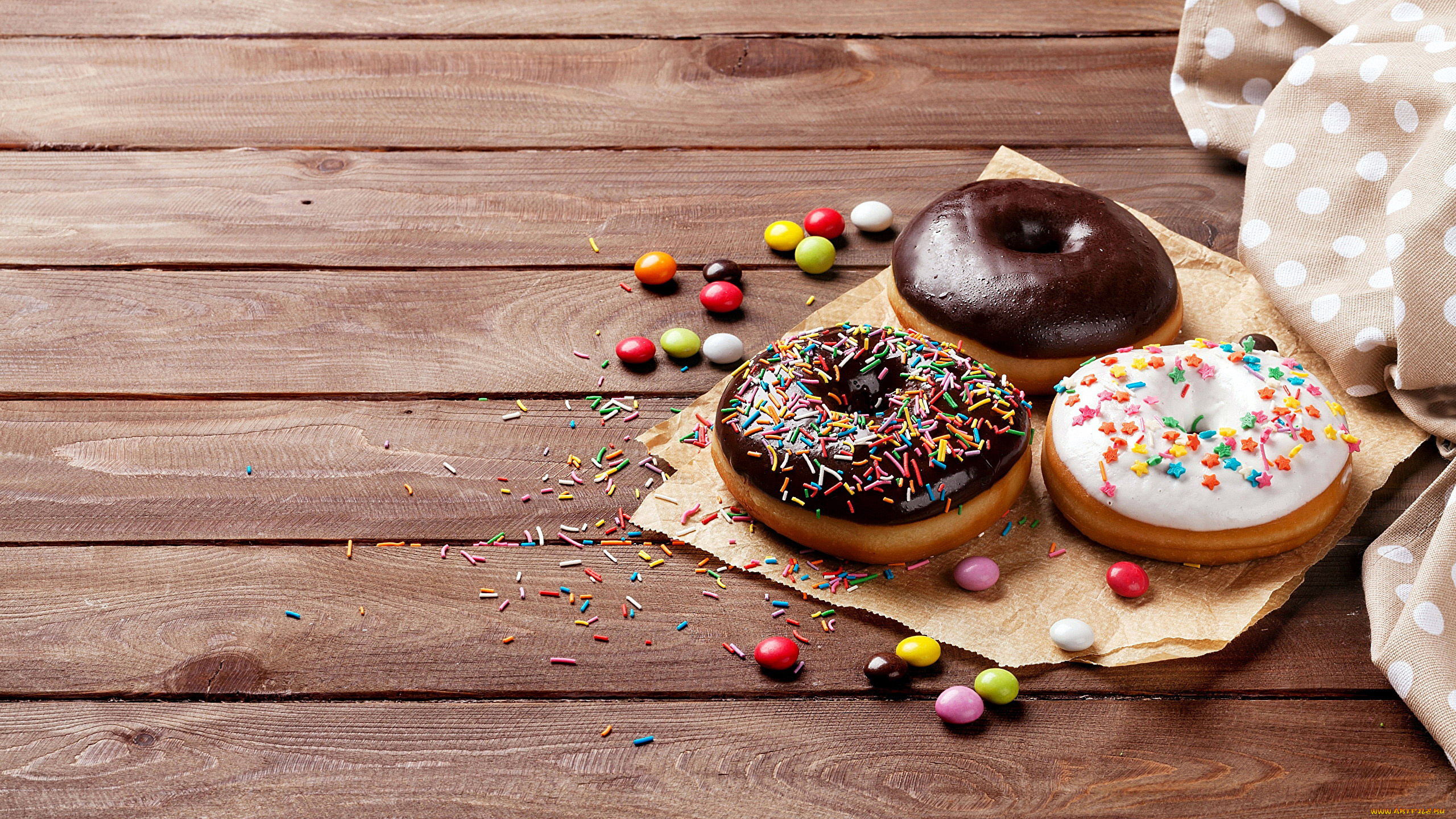 еда, хлеб, , выпечка, драже, пончики