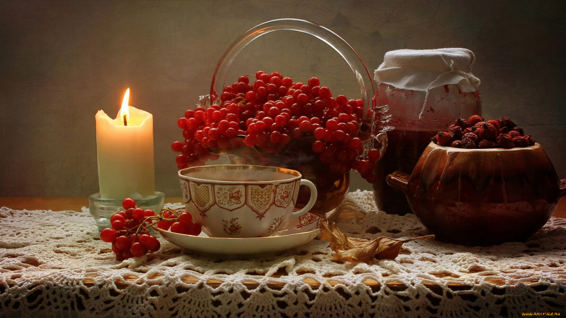 еда, натюрморт, вазочка, плоды, варенье, ягоды, лист, стол, чашка, калина, шиповник, свеча, банка