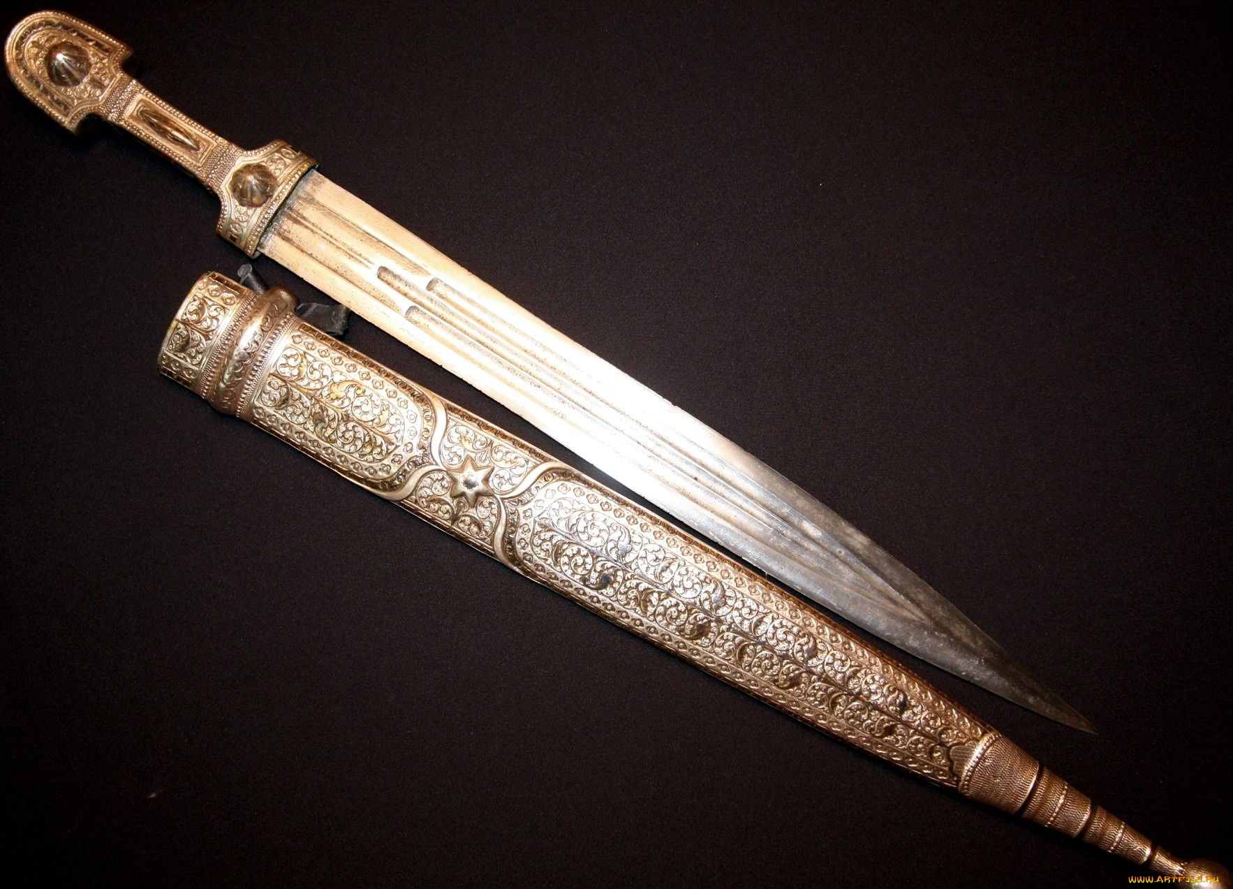 кавказский, кинжал, оружие, холодное, чеканка, ножны