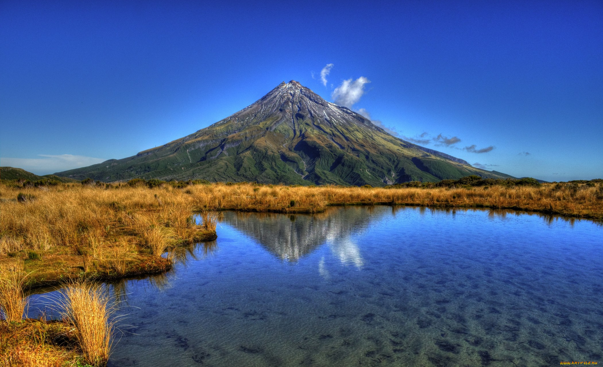 mt, taranaki, and, pouakai, tarn, природа, реки, озера, отражение, озеро, облака, гора, поле