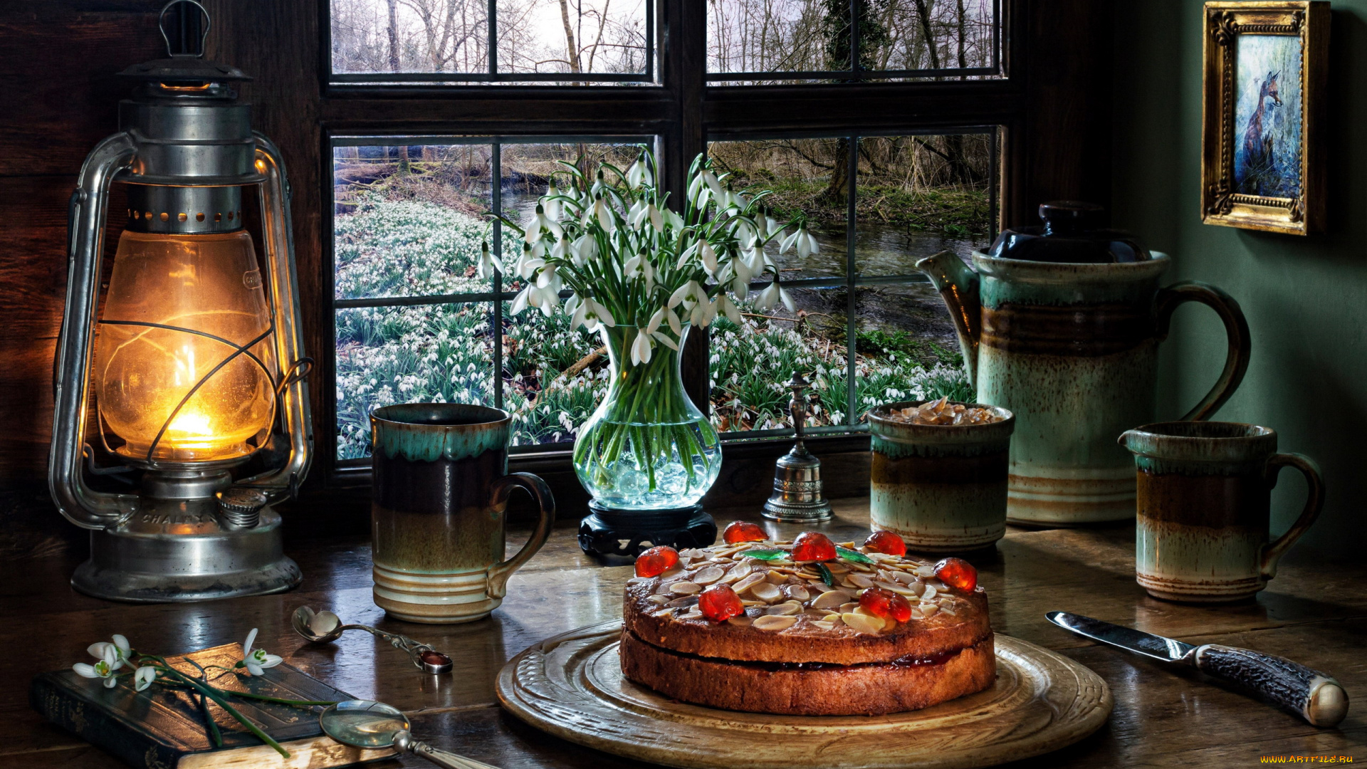 еда, натюрморт, лампа, книга, подснежники, букет, кофе