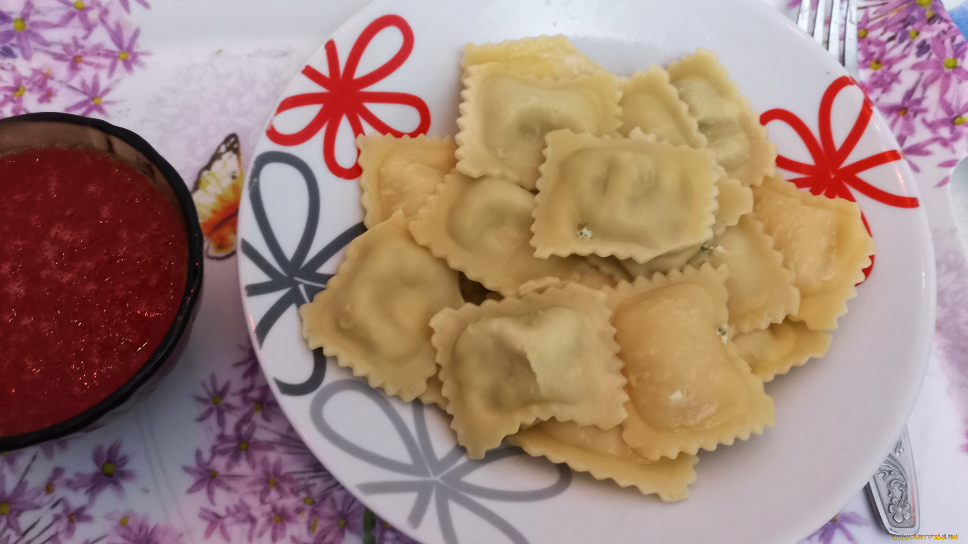 еда, пельмени, , манты, , вареники, томатный, сок, равиоли