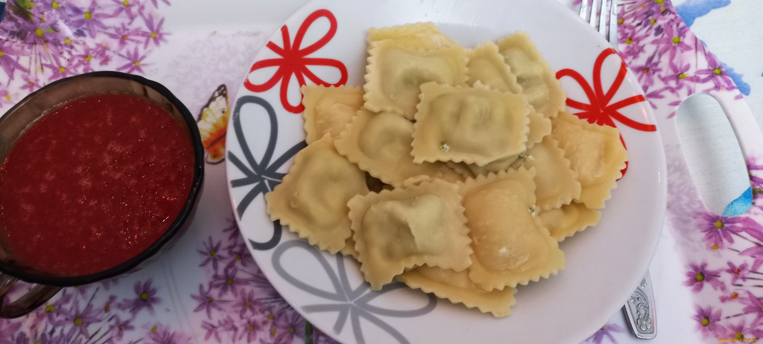 еда, пельмени, , манты, , вареники, томатный, сок, равиоли