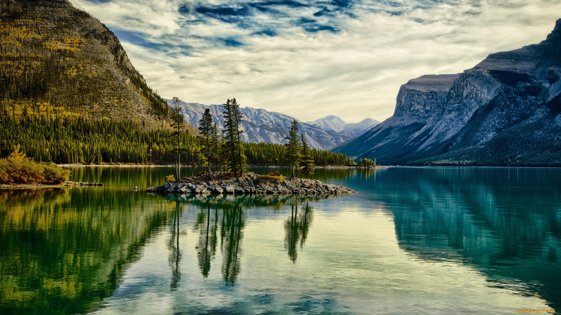 природа, реки, озера, остров, деревья, озеро, горы, облака, небо