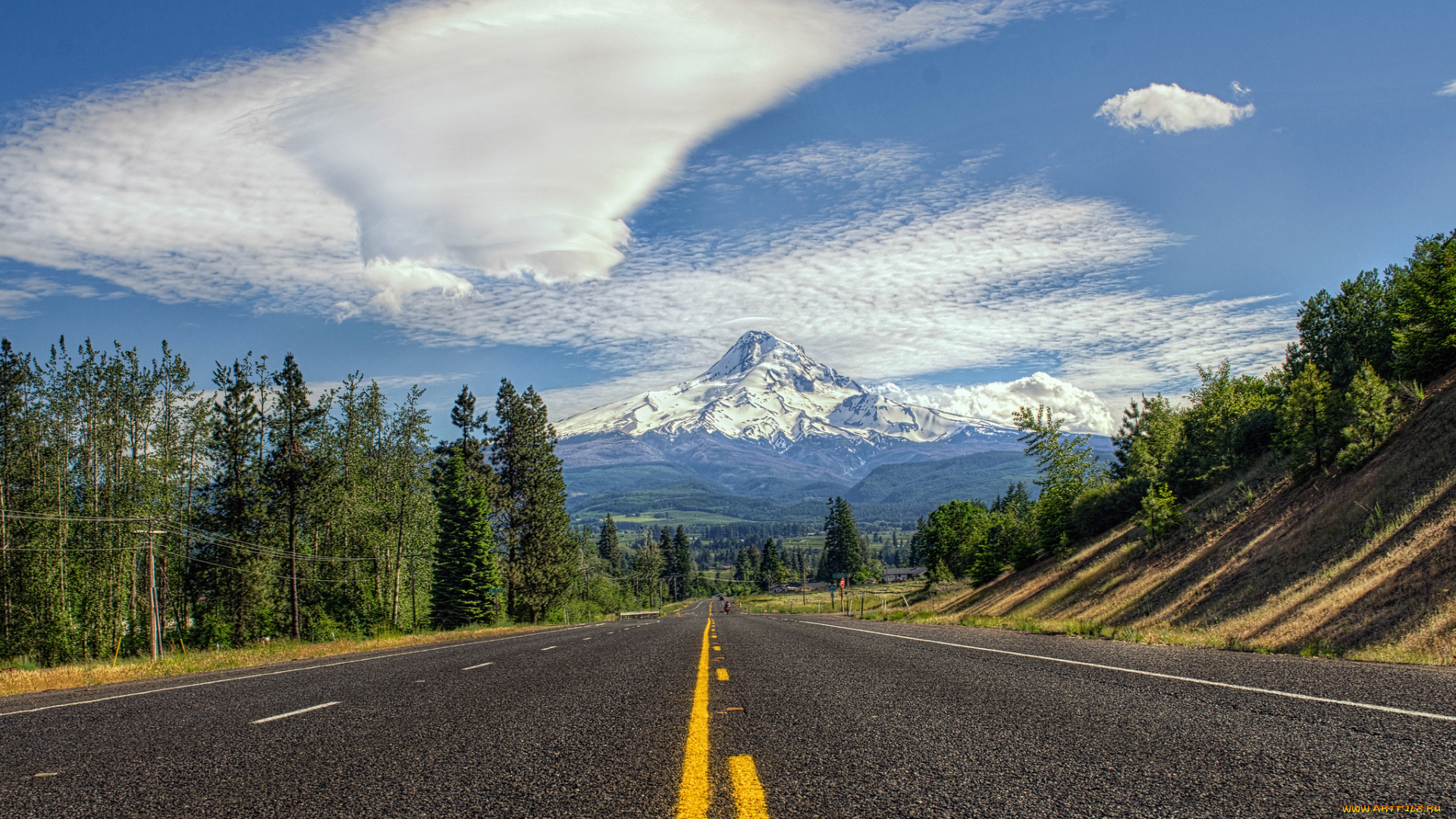 природа, дороги, горы, облака, шоссе, лес