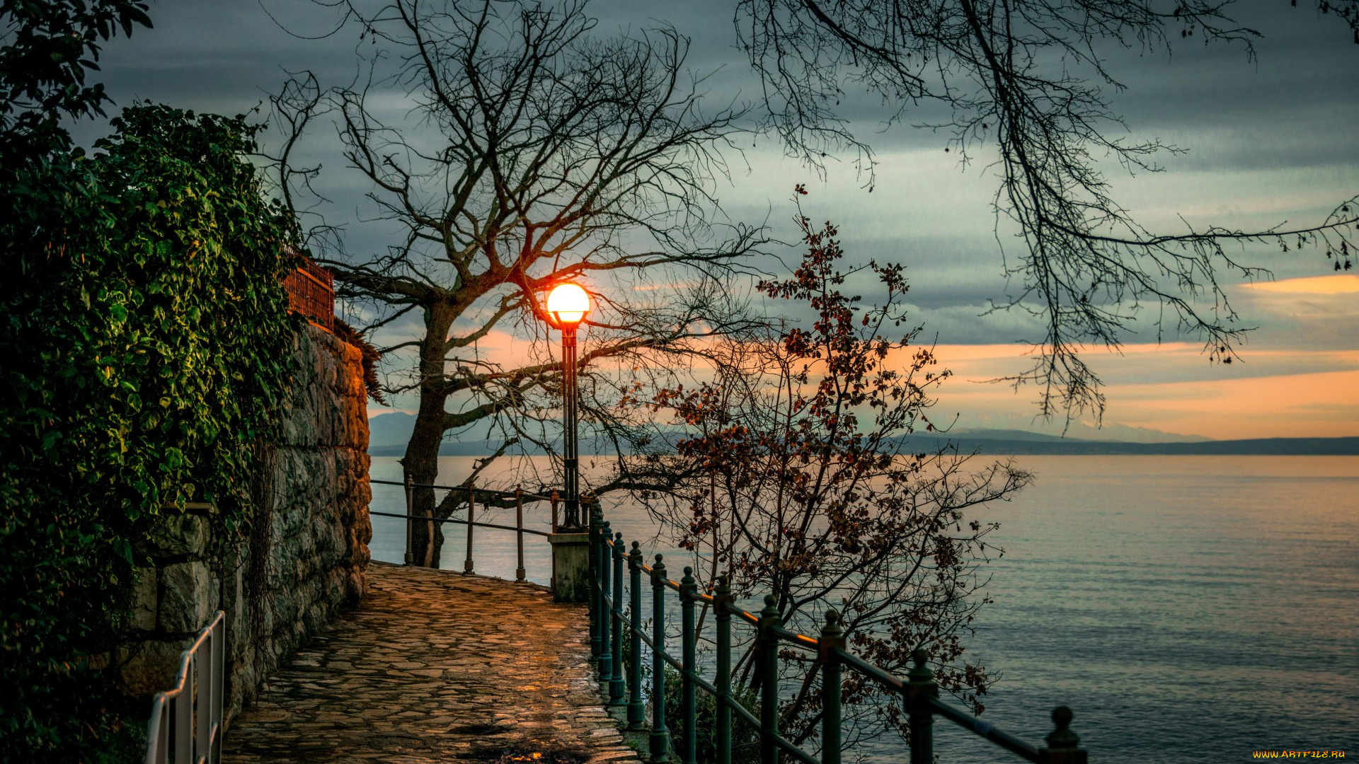 природа, восходы, закаты, хорватия, опатия, opatija, берег, залив, закат, вечер, фонарь, ветки, деревья