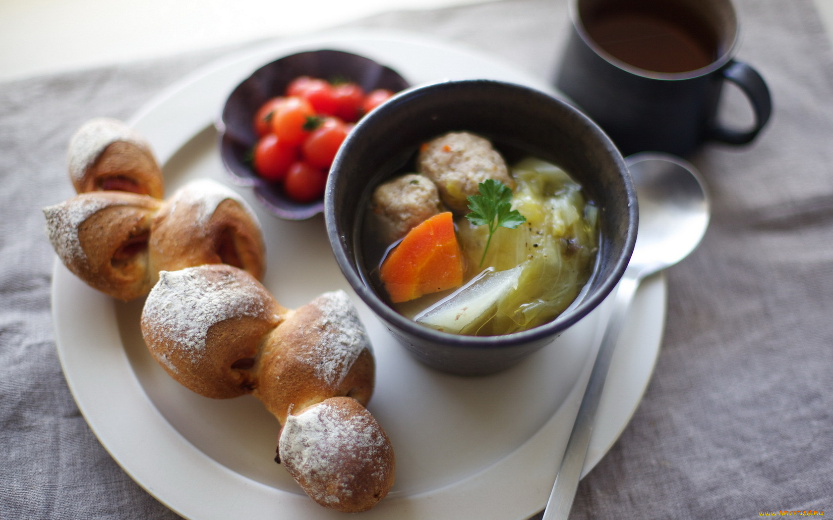 еда, первые, блюда, булочки, фрикадельки, суп
