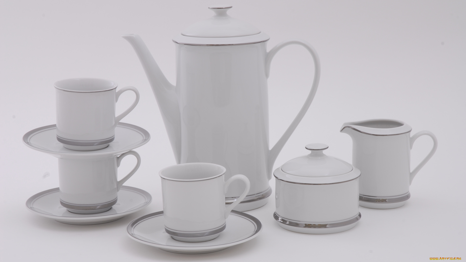 разное, посуда, столовые, приборы, кухонная, утварь, фарфор, чайник, тарелочки, чашки, сервиз
