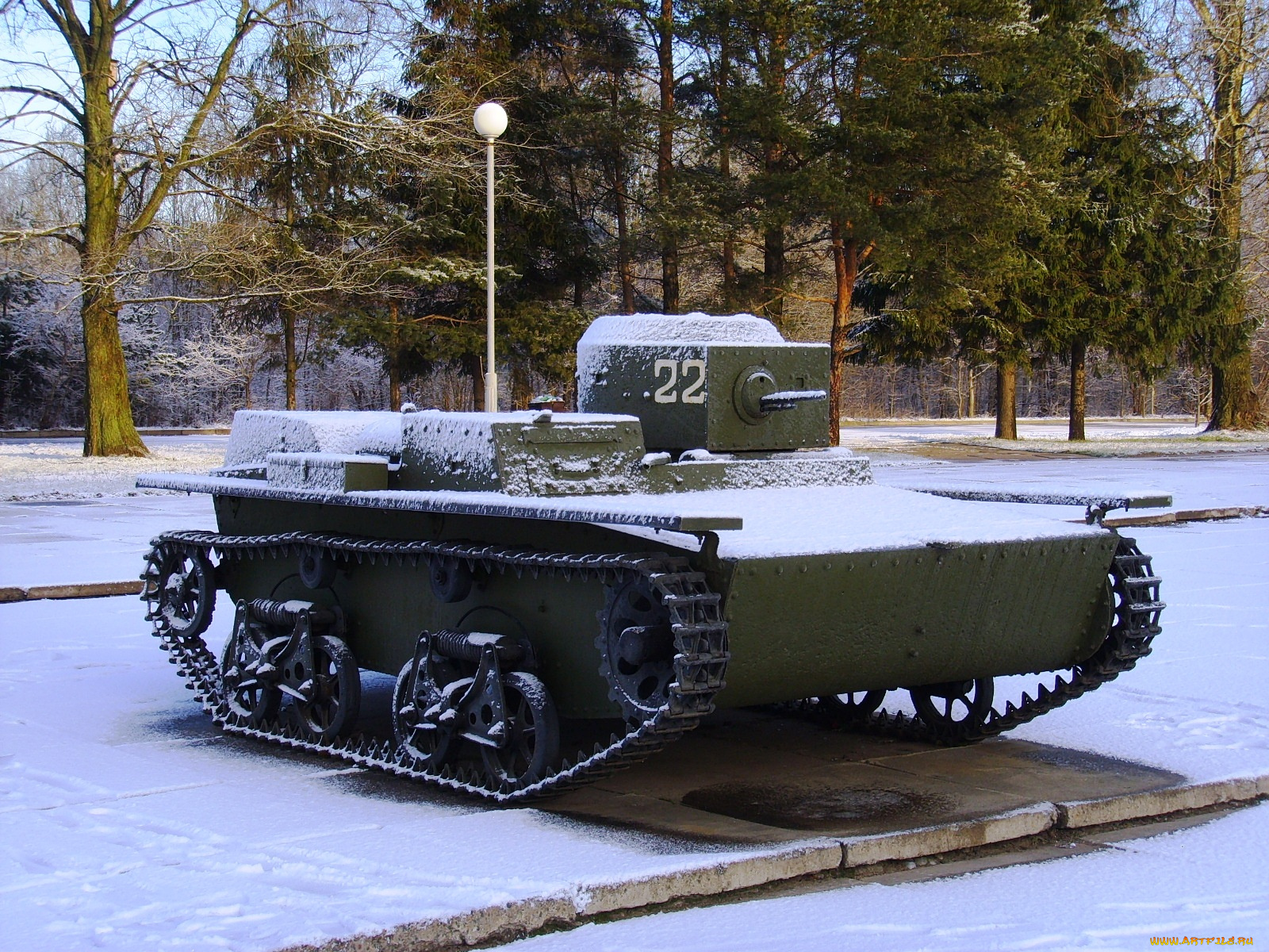 памятники, города