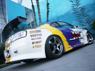 Картинка автомобили nissan datsun