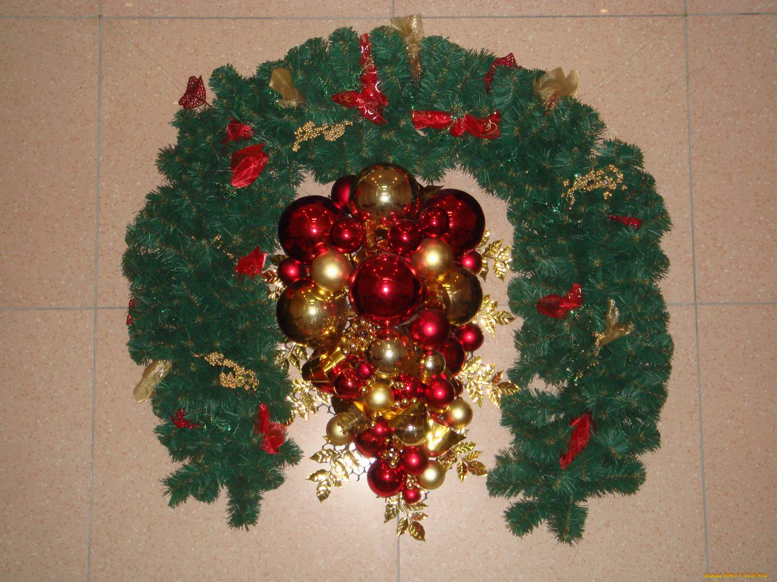 праздничные, украшения