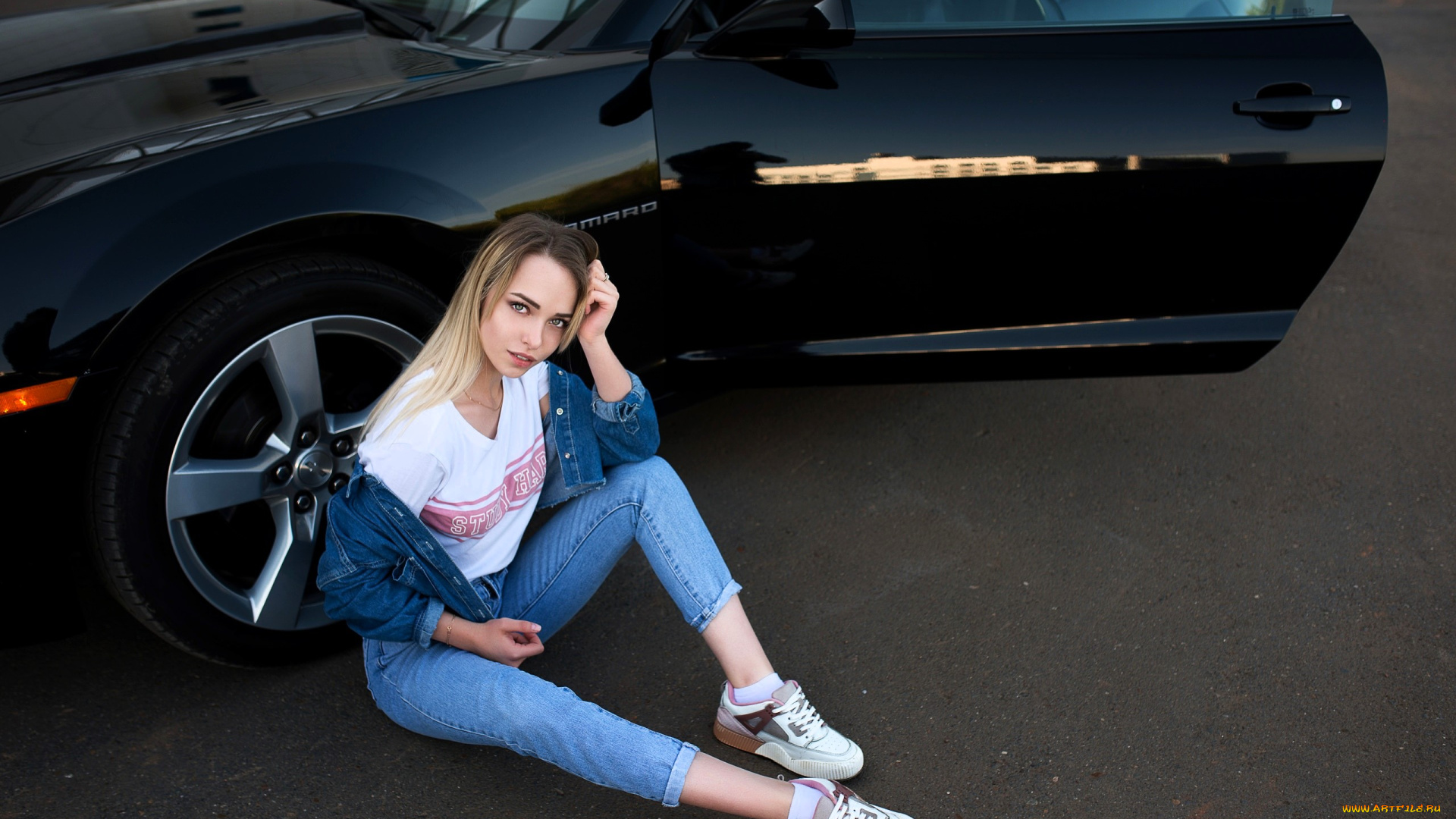 автомобили, -авто, с, девушками, блондинка, футболка, джинсы, машина, черная