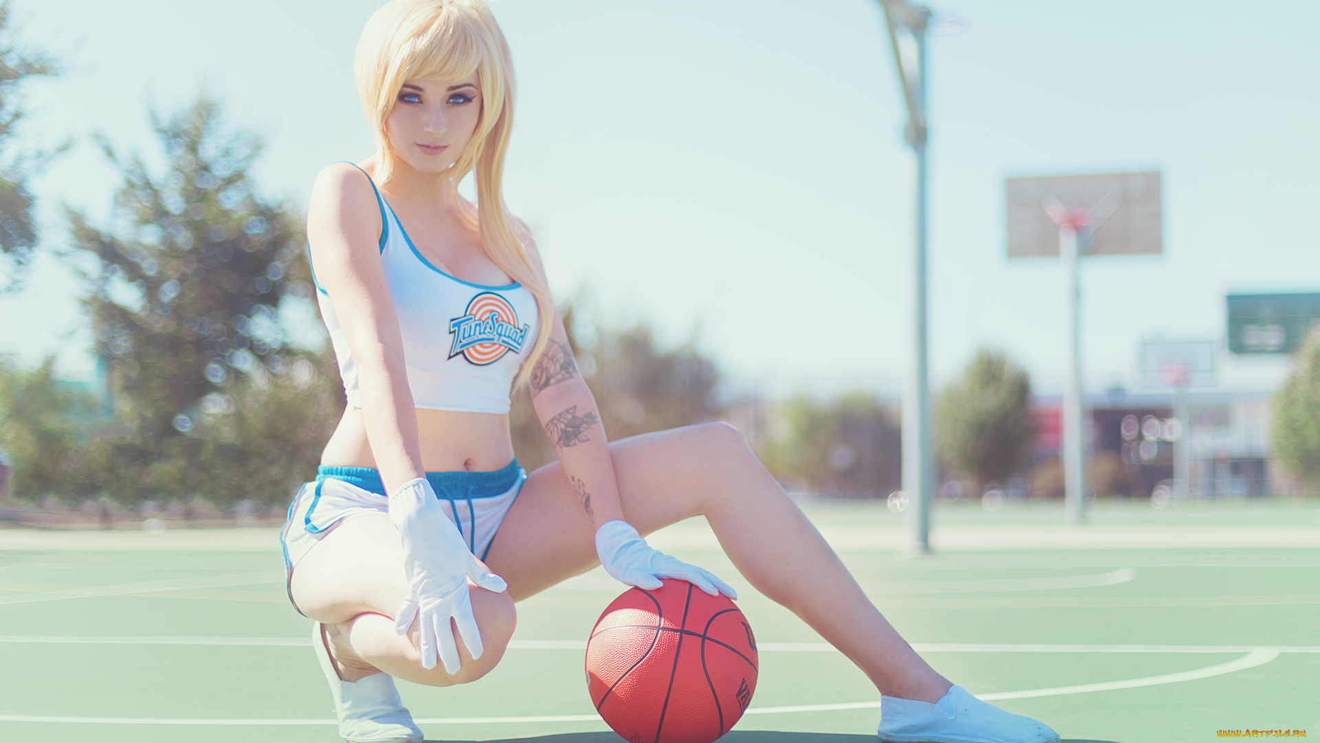 amythunderbolt, девушки, kayla, erin, девушка, фон, взгляд, мяч