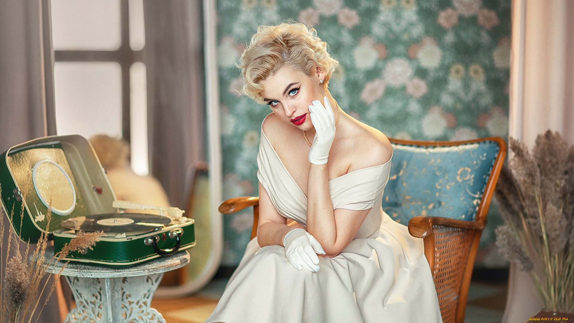 девушки, -, блондинки, , светловолосые, блондинка, анастасия, бармина, девушка, модель, стул, белое, платье, грамофон