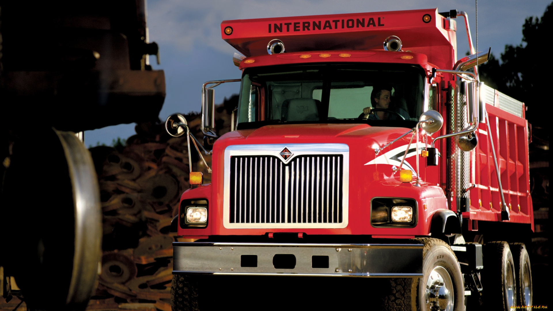 автомобили, international