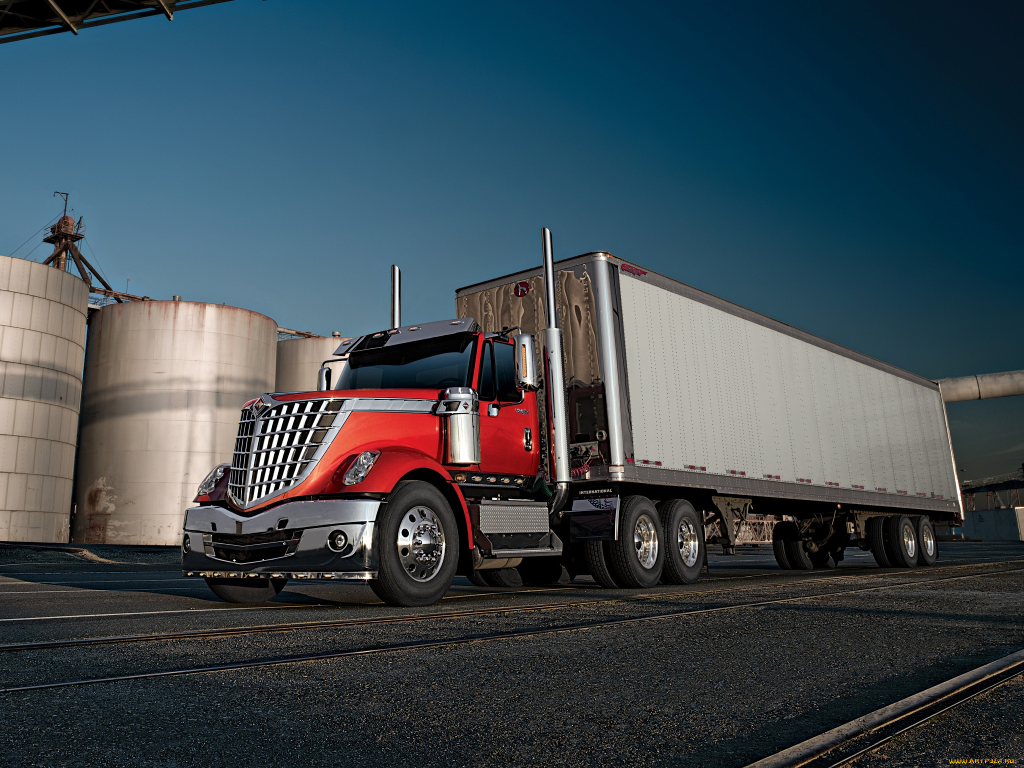 автомобили, international