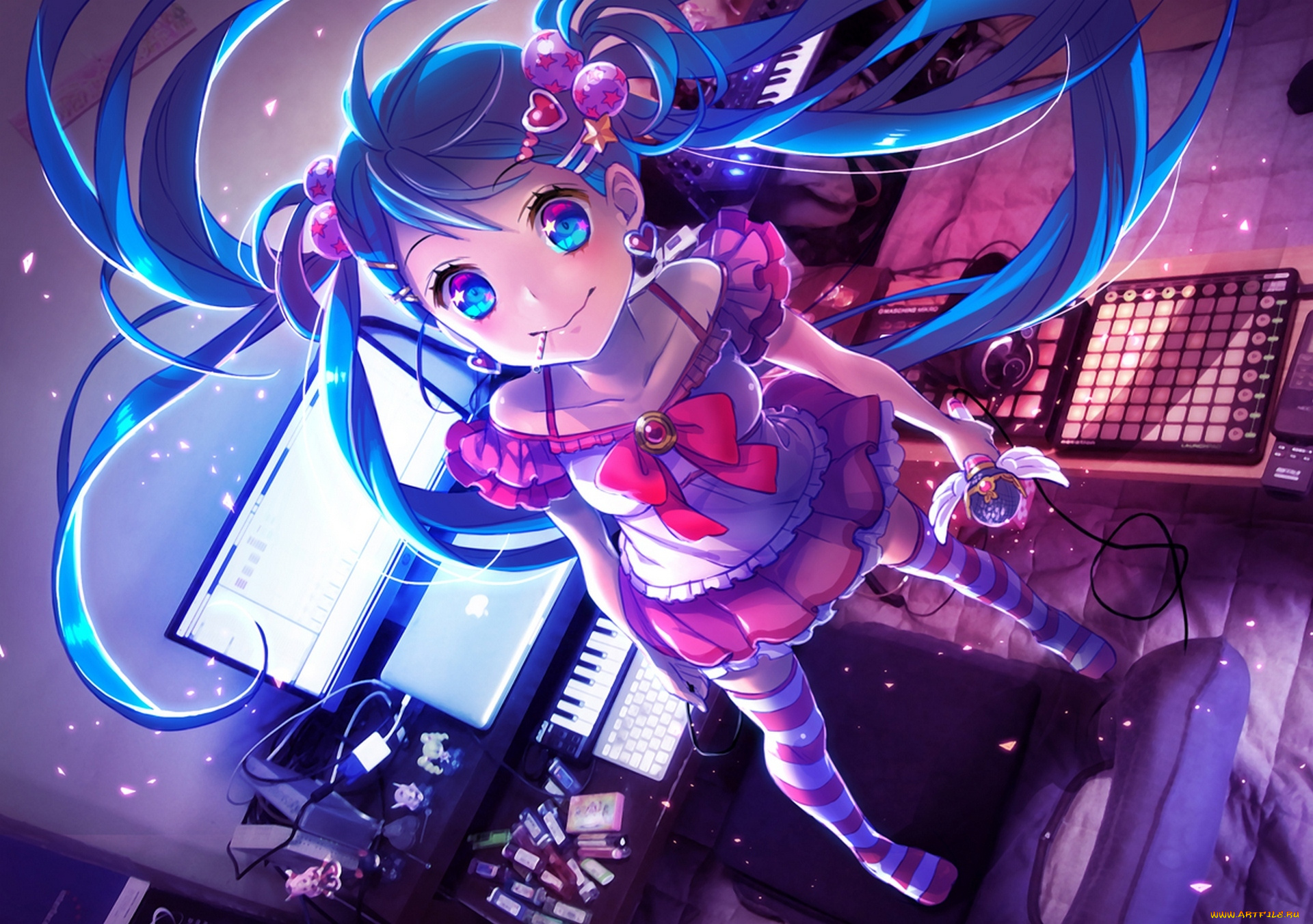 аниме, vocaloid, арт, yamori, stom, вокалоид, девушка, hatsune, miku, микрофон, компьютер, провода, крылья, клавиатура, синтезатор, apple