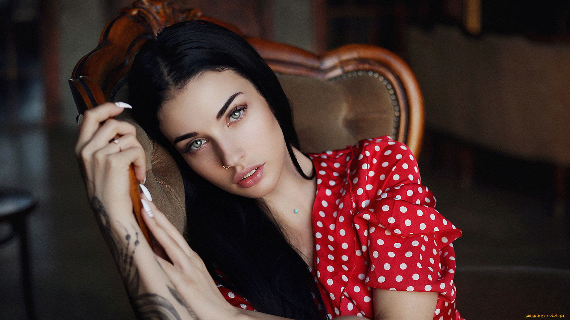 alla, berger, девушки, алла, бергер, alla, berger, алла, красный, платье, бергер, девушка, красотка, красавица, брюнетка, поза, стройная, тату, татуировка, макияж, взгляд