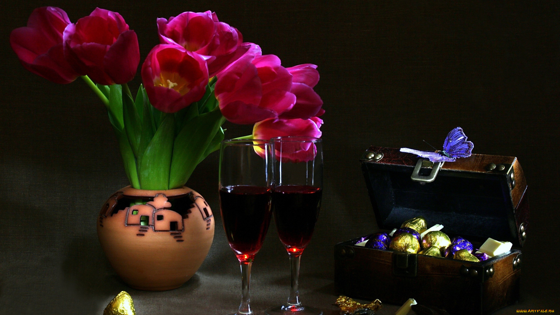 еда, натюрморт, тюльпаны, бокалы, конфеты, вино
