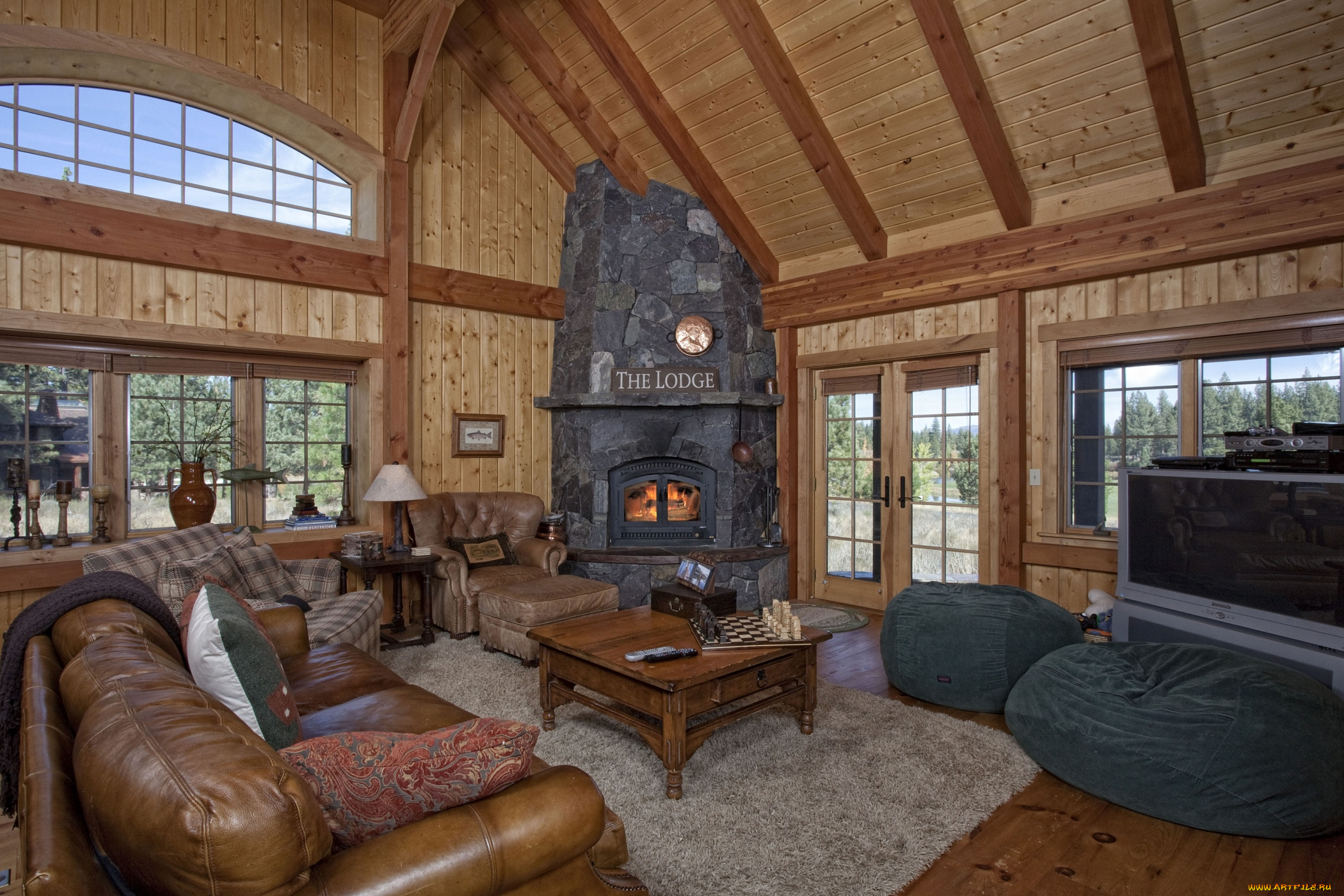 интерьер, гостиная, диван, камин