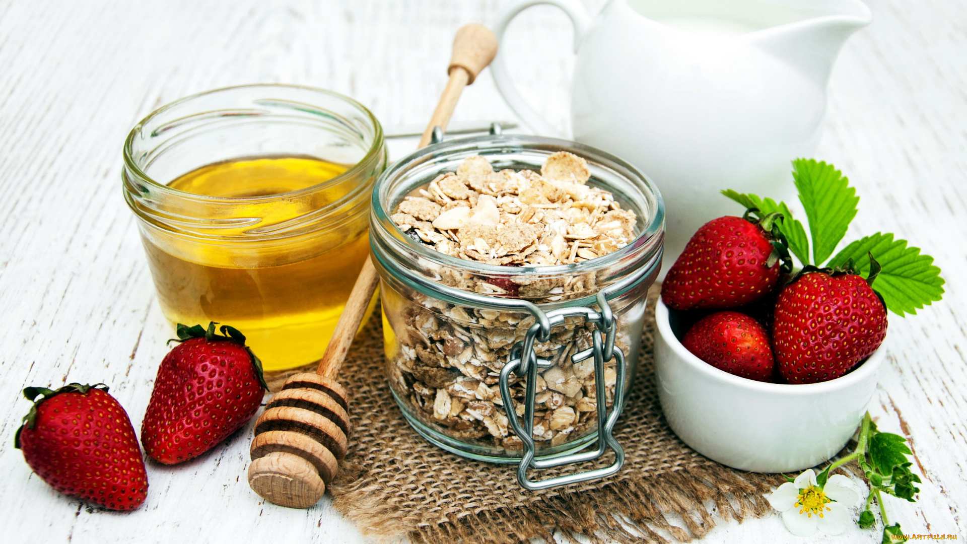 еда, мюсли, , хлопья, клубника, молоко, мед, хлопья