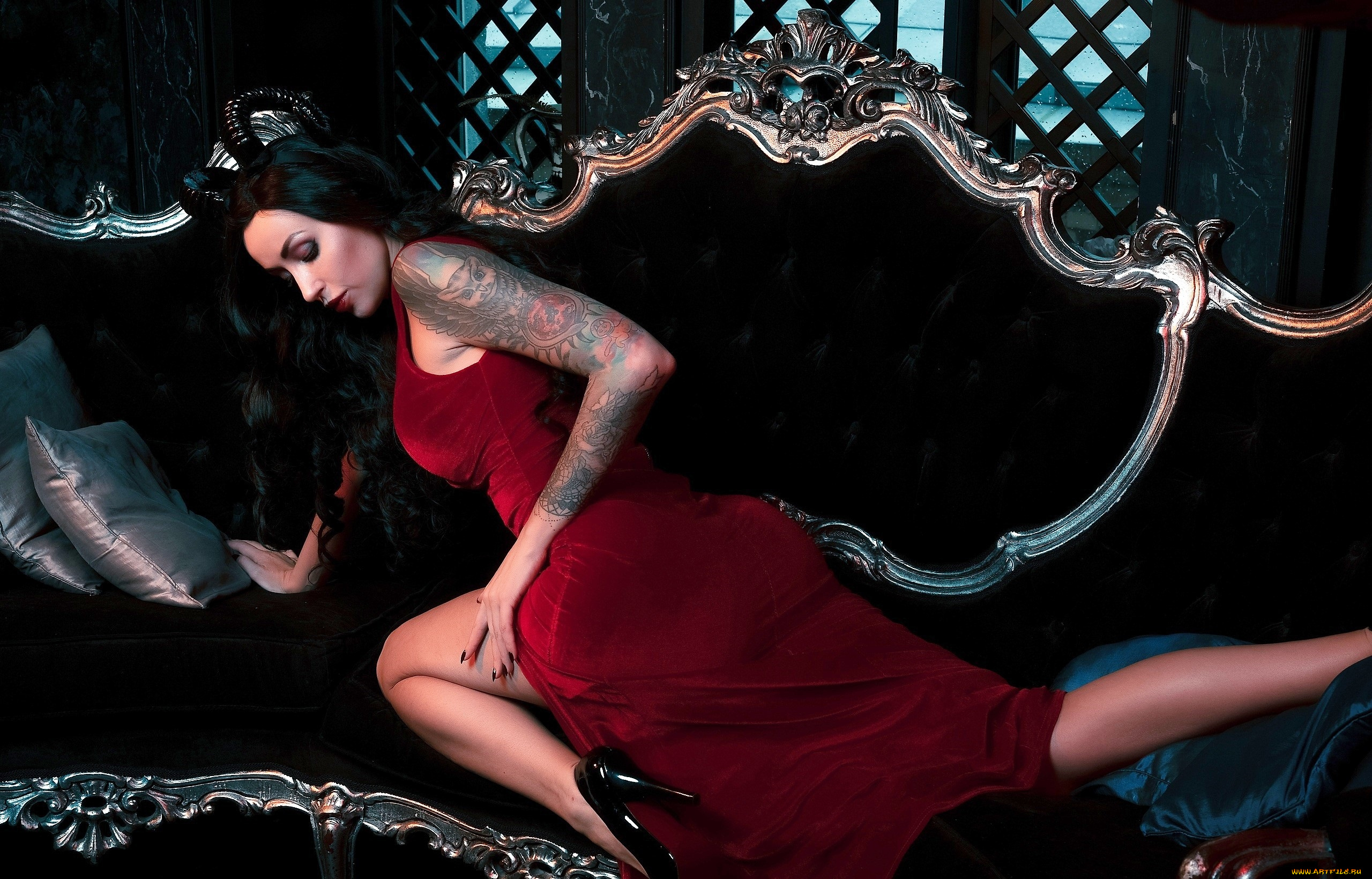 девушки, valery, himera, , lera, himera, образ, рога, платье, диван, тату