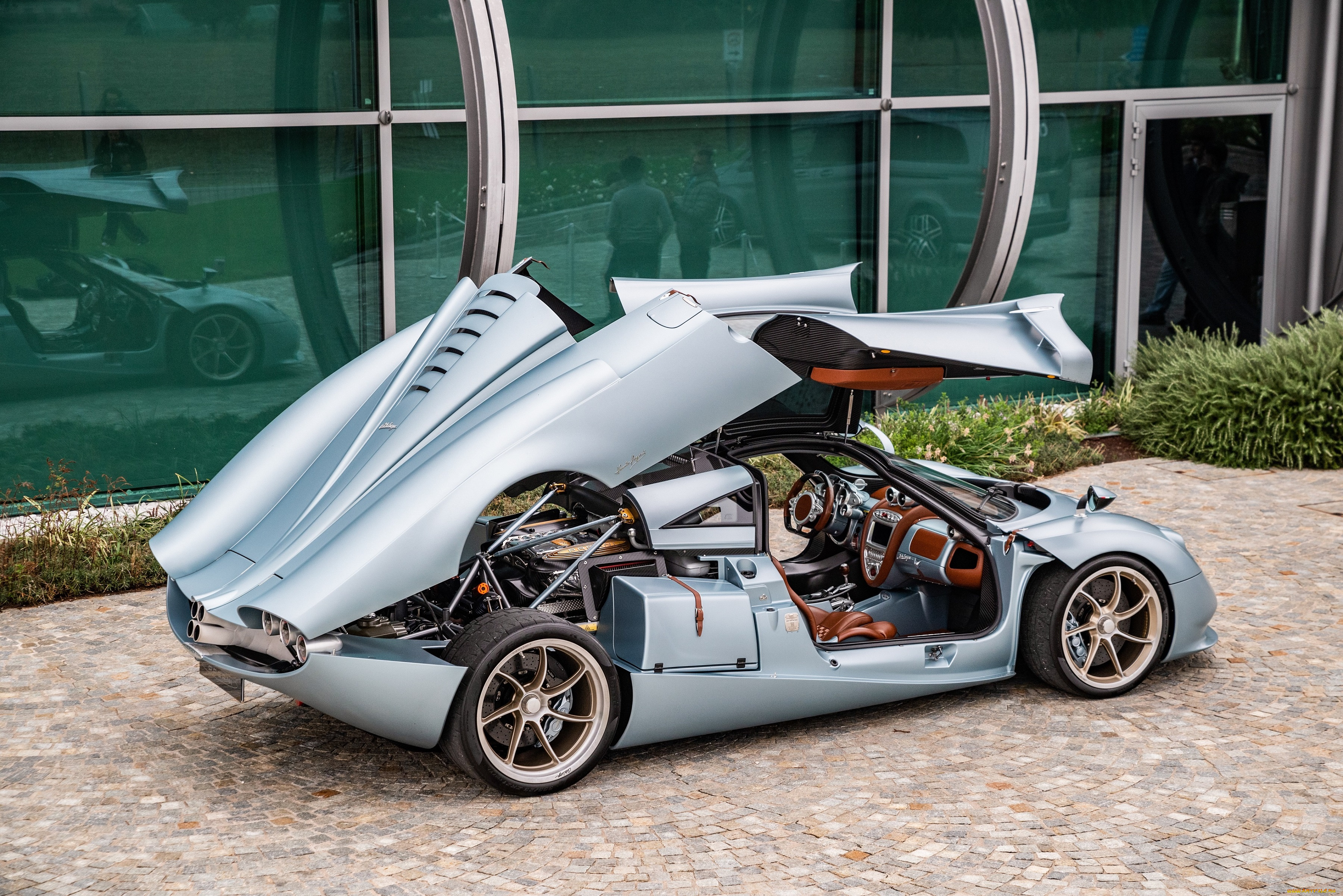 автомобили, pagani