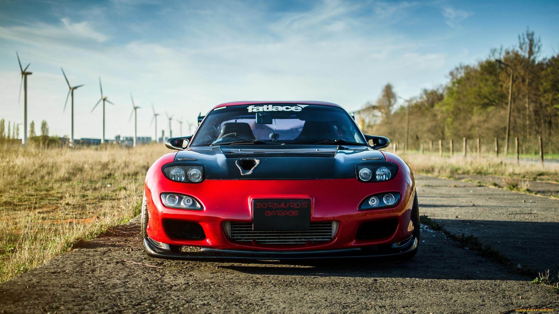 автомобили, mazda, rx-7, red, мазда, красная, передок, небо, облака, ветрогенераторы