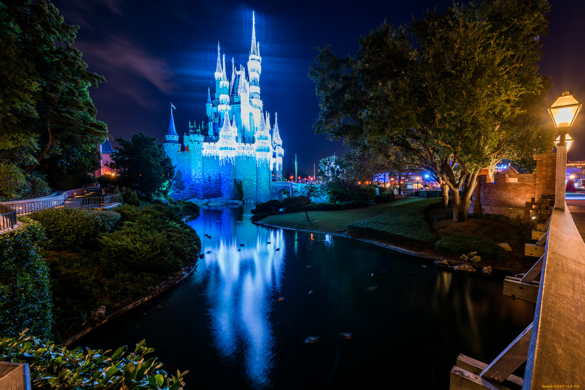 города, диснейленд, отражение, река, город, ночь