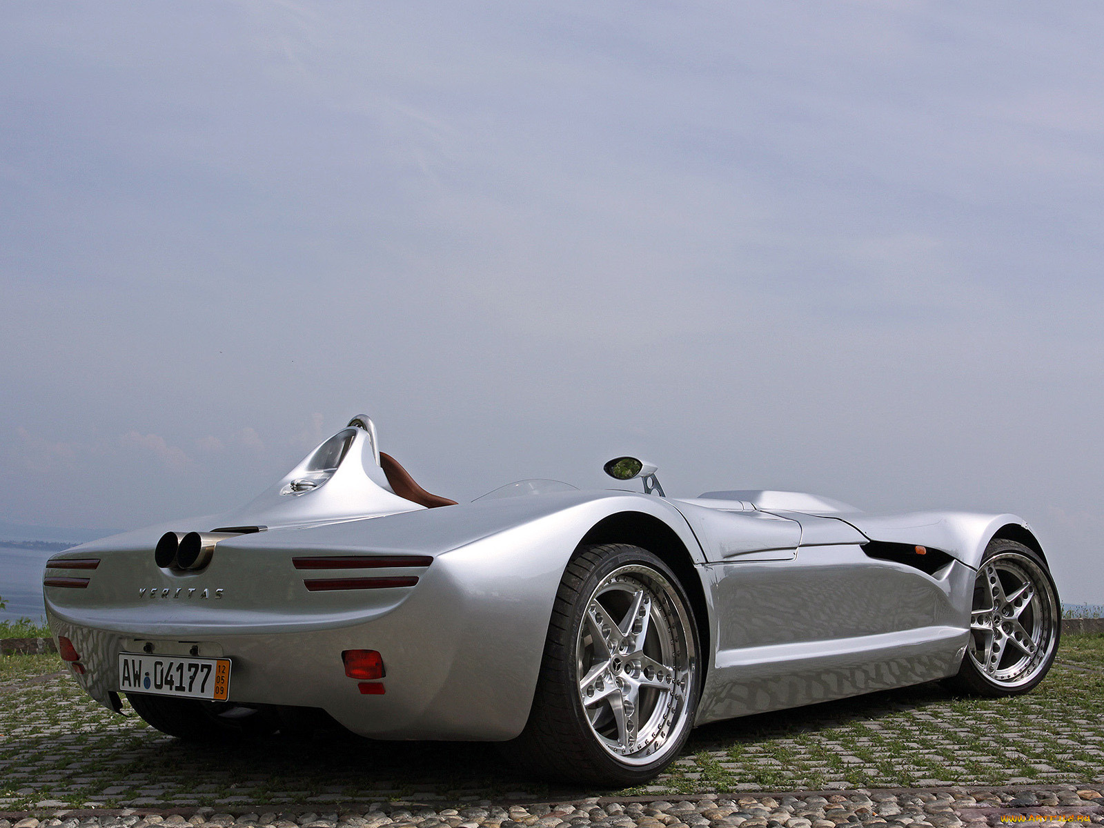 автомобили, veritas