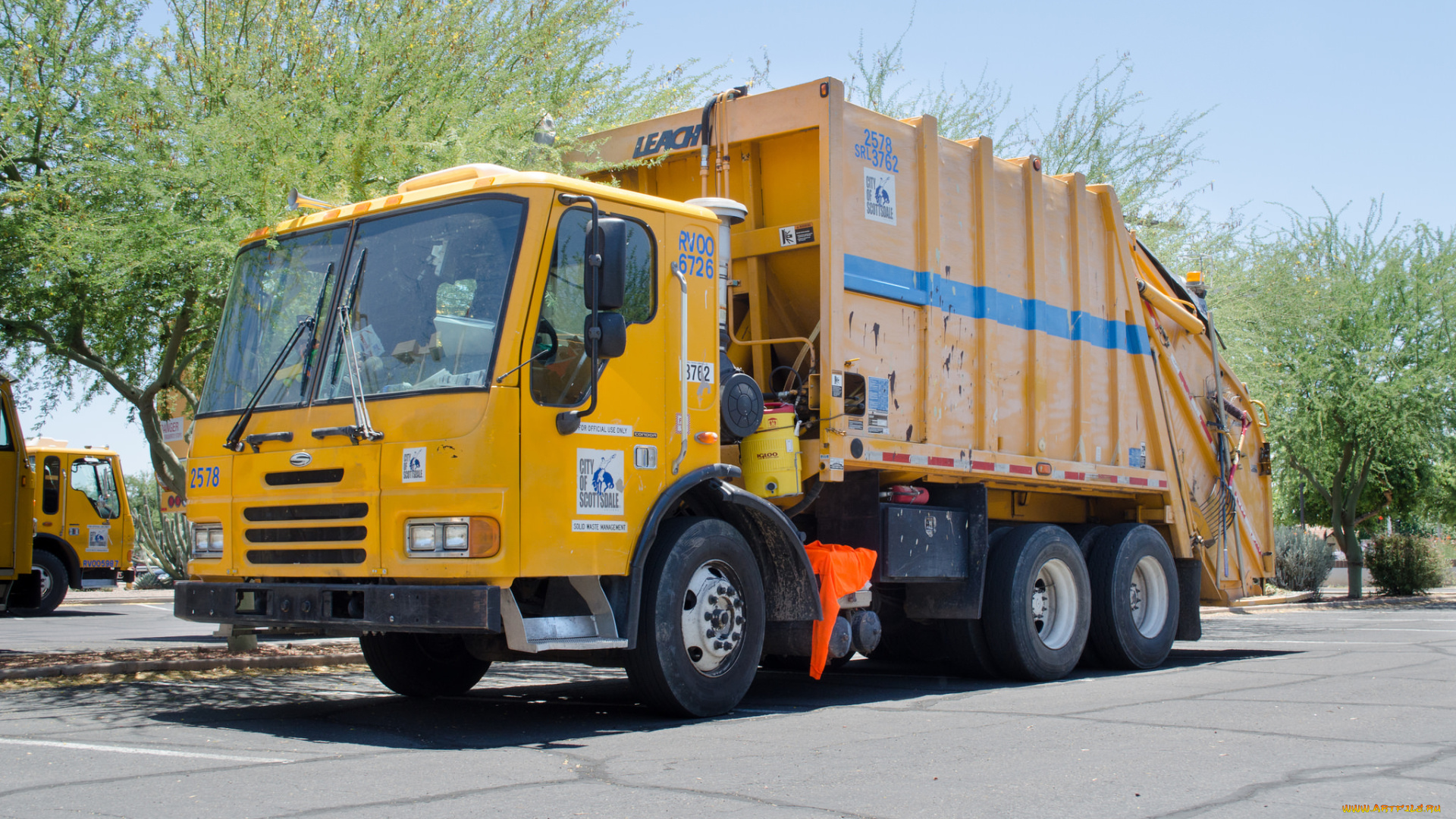 автомобили, мусоровозы, мусорщик