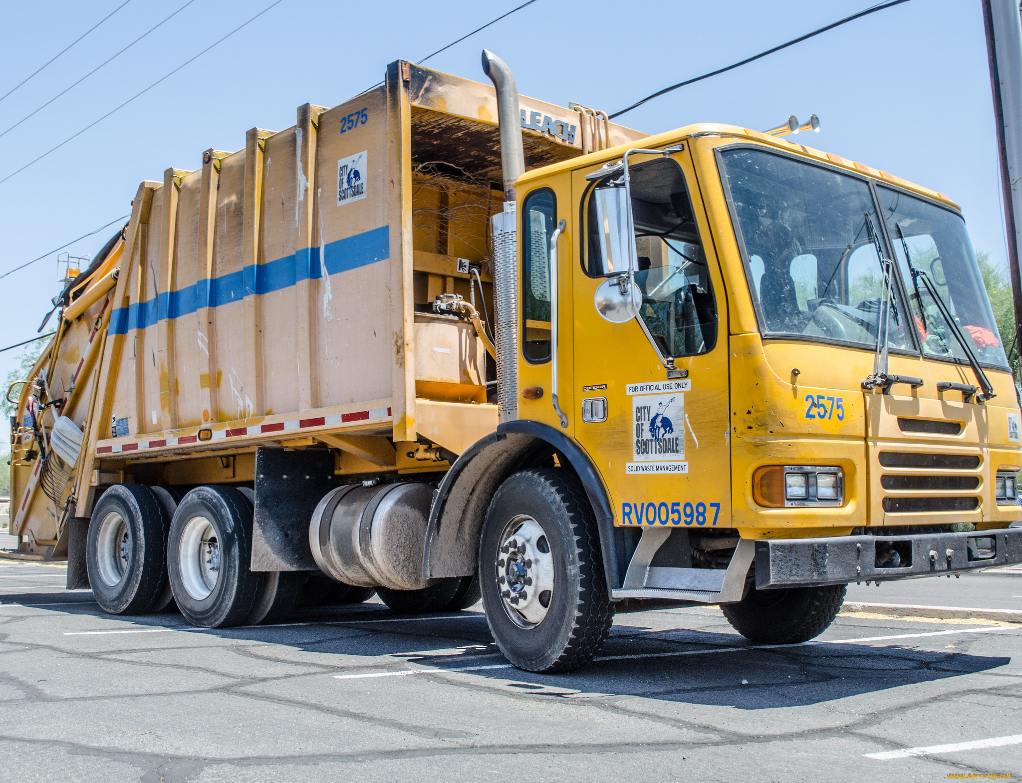 автомобили, мусоровозы, мусорщик