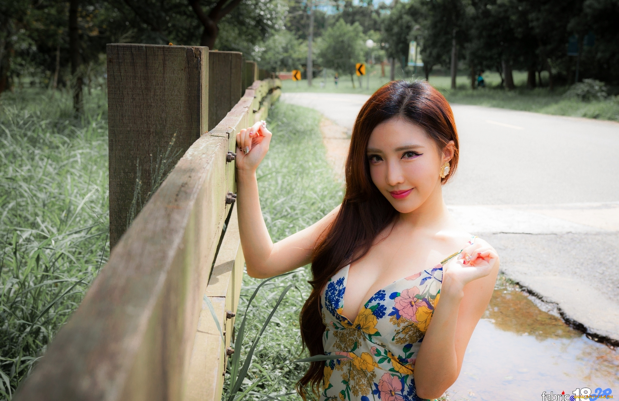 девушки, -unsort, , азиатки, сарафан, дорога, парк, забор