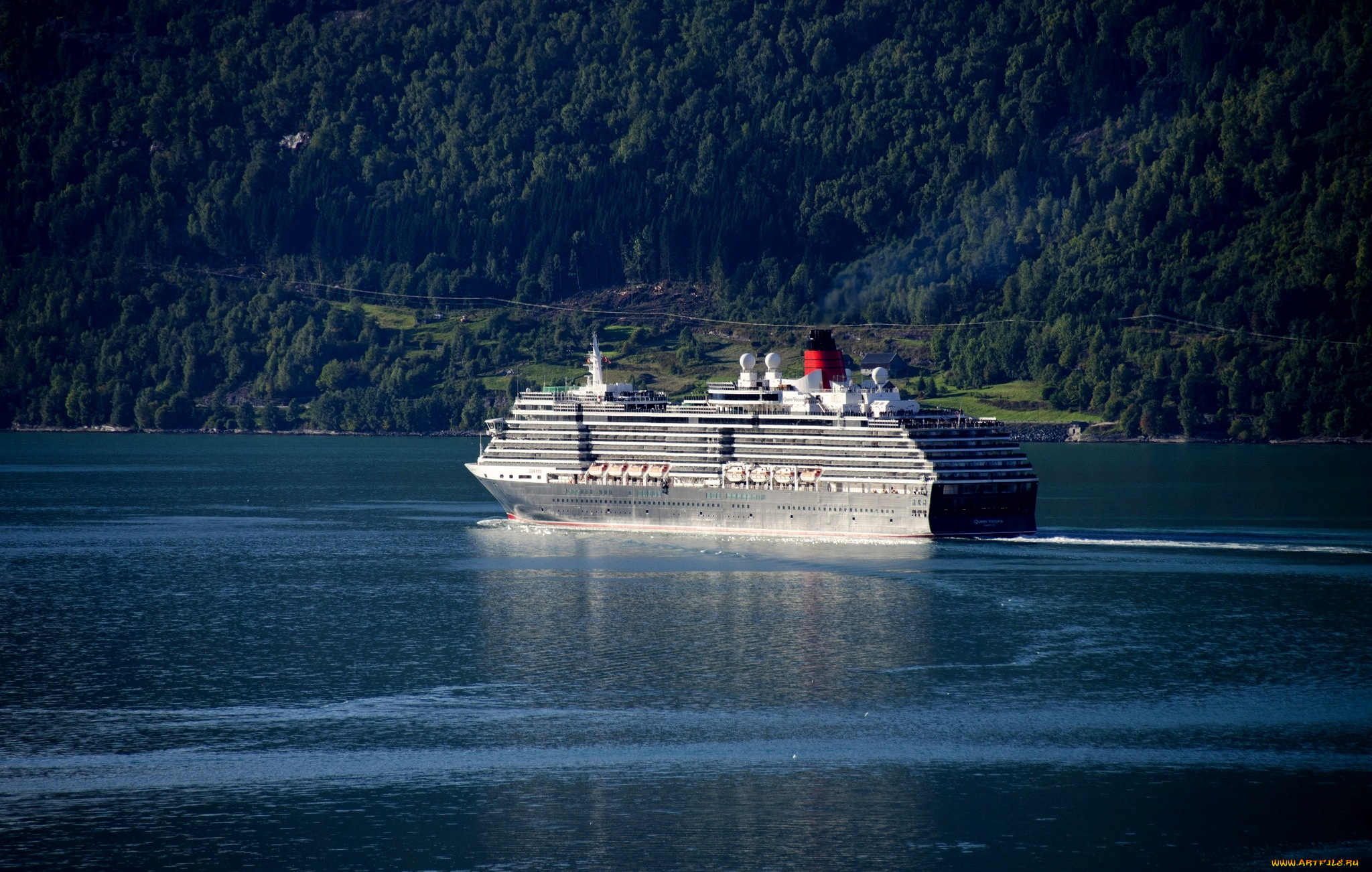 queen, victoria, корабли, лайнеры, лайнер, река, queen, victoria